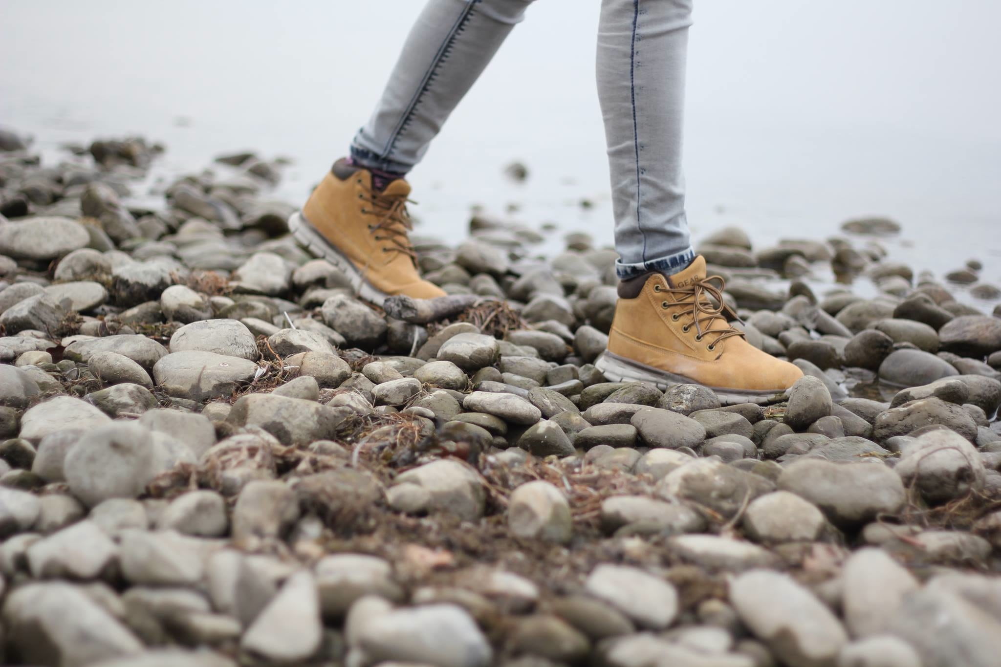 rocks, human Foot, day, human Leg, leisure activity, human limb, rock, gravel, people, hiking, walking, low section, selective focus, shoes, pebble, rock - object, HD Wallpaper