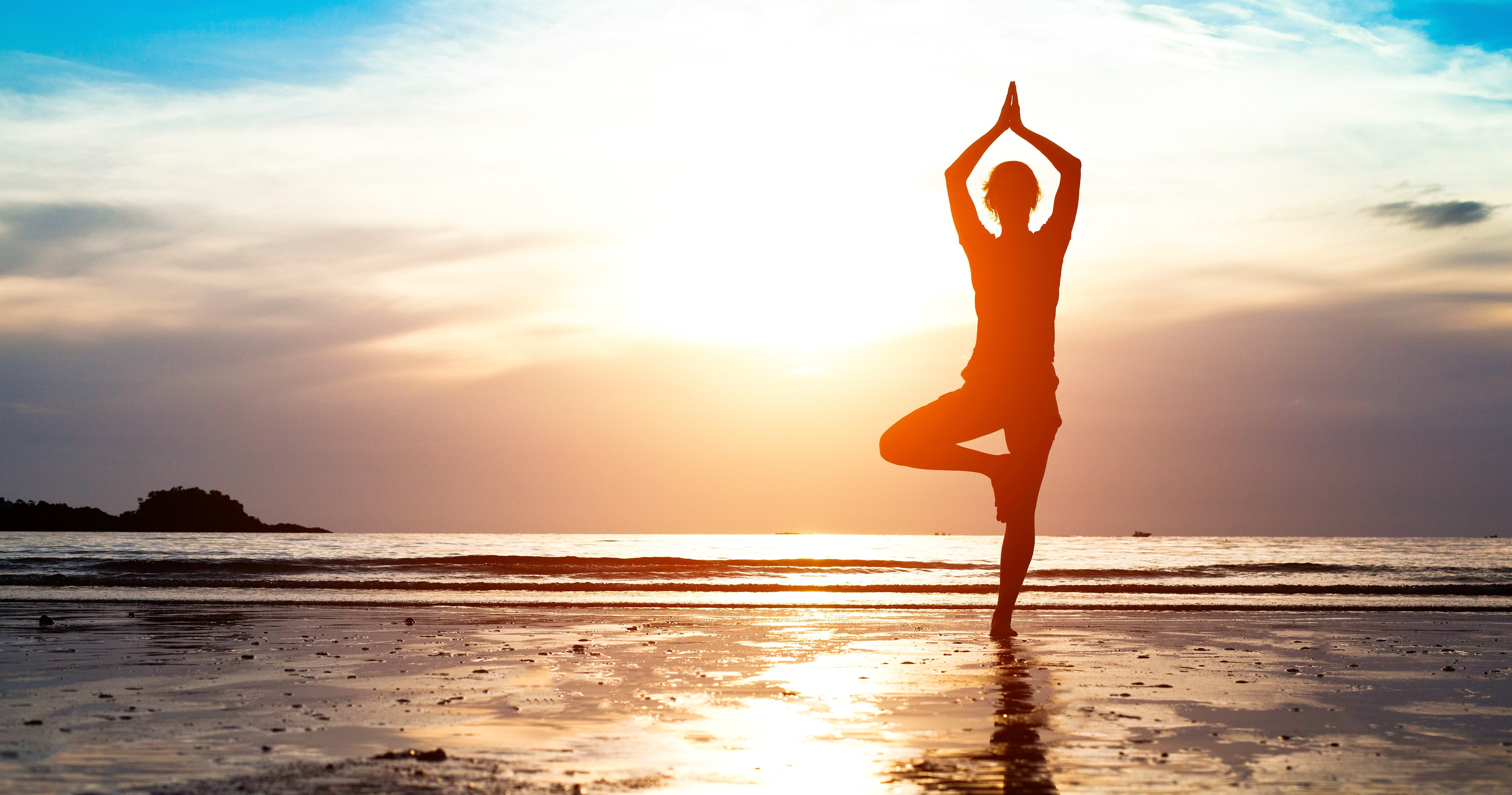 Morning, wellbeing, Beach, Sunrise, water, sport, human arm, land, horizon over water, sunset, exercising, beauty in nature, women, 4K, limb, sun, arms raised, HD Wallpaper