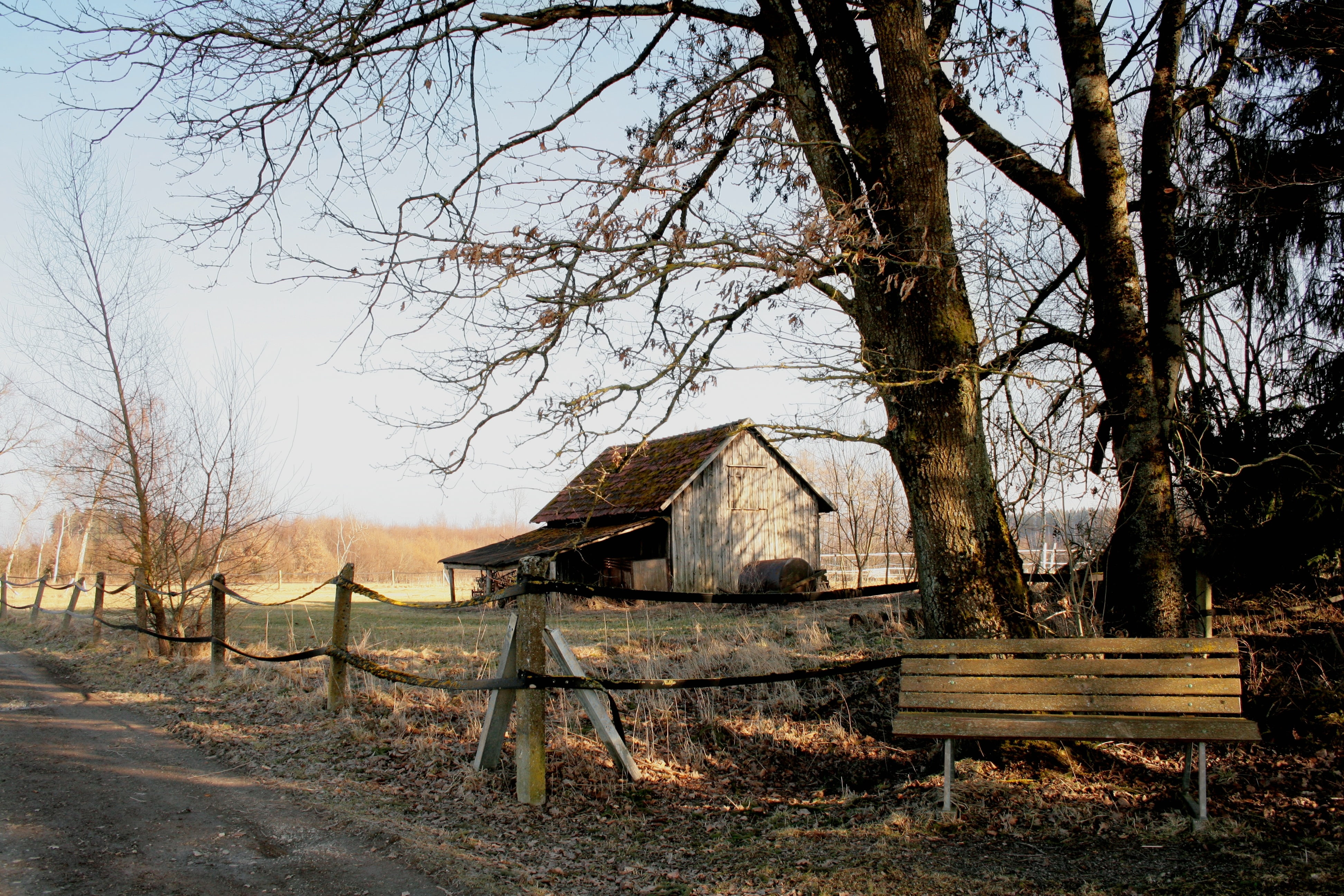 aesthetic, architecture, wood, nature, no people, awakened nature, wood - Material, cottage, landscape, old, day, autumn, bench, building exterior, rural Scene, HD Wallpaper