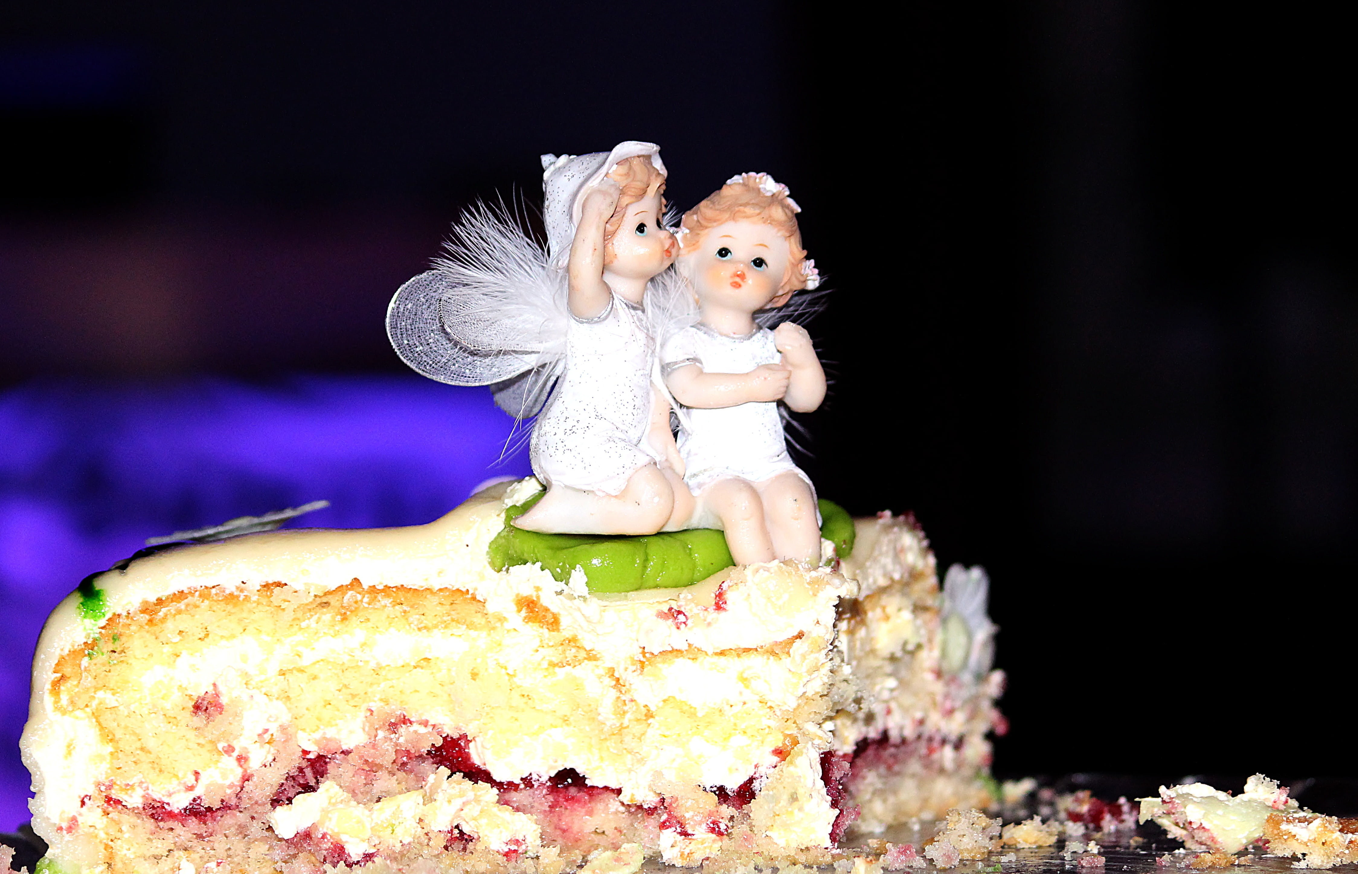 table, zufriendheit, understanding, decoration, sweet Food, love, homosexual, delicacy, fairies, indoors, fun, food, together, wedding cake, 4K, figurine, HD Wallpaper