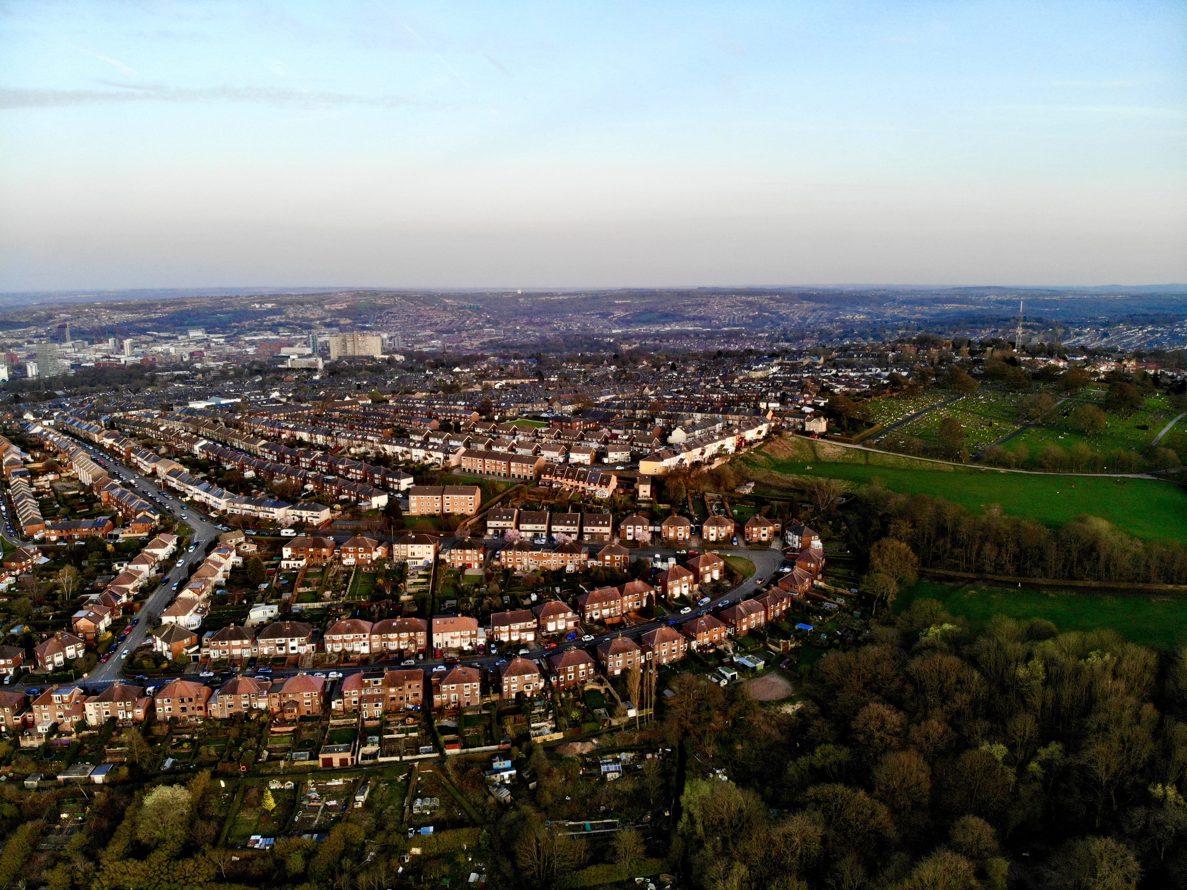rooftop, nature, cityscape, residential district, 4K, architecture, built structure, england, outdoors, aerial view, cloud - sky, downtown, landmark, townscape, HD Wallpaper