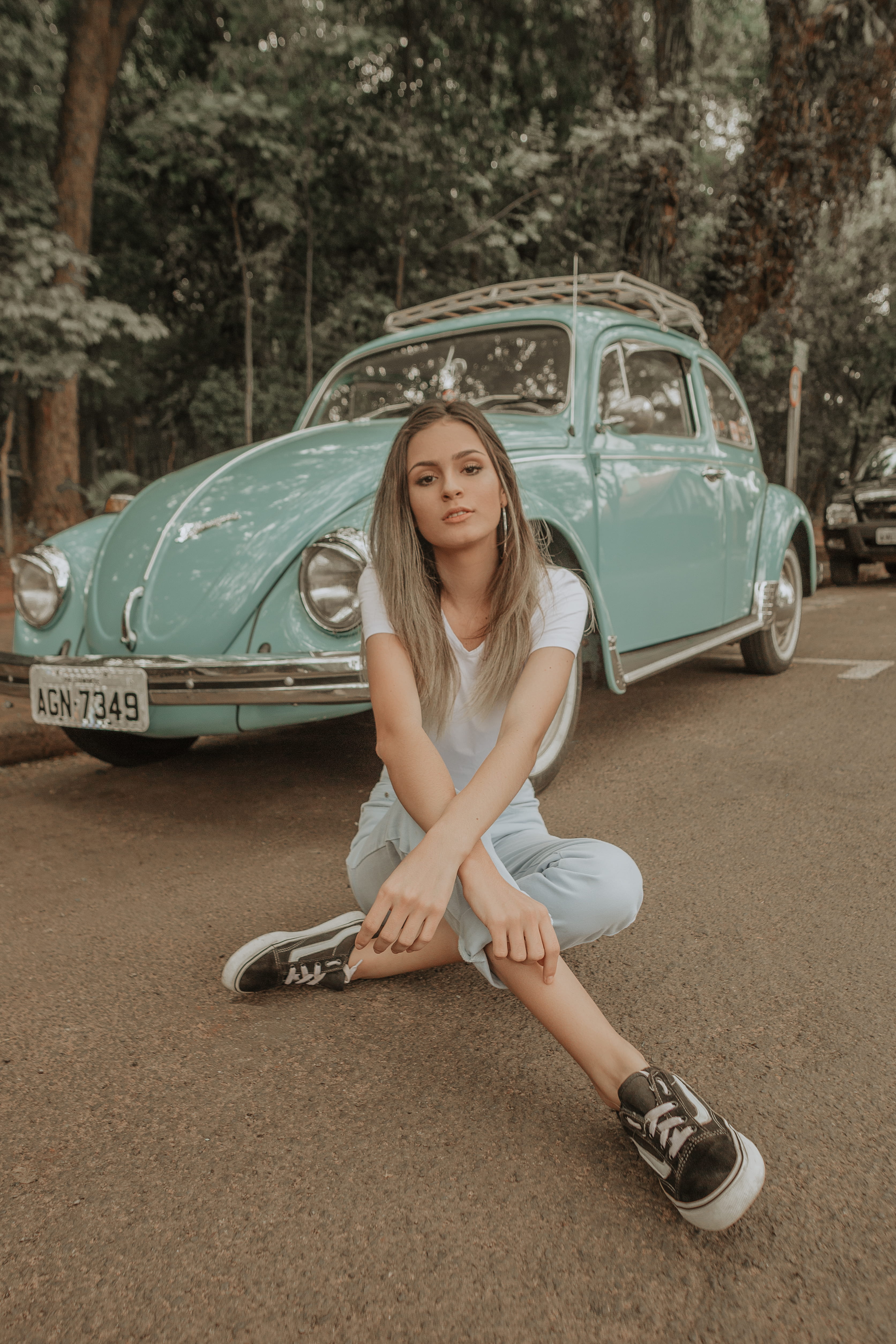 vintage, leisure activity, automobile, cianorte, mode of transportation, fashion, full length, street view, v, tree, outdoors, person, female, real people, Phone HD Wallpaper