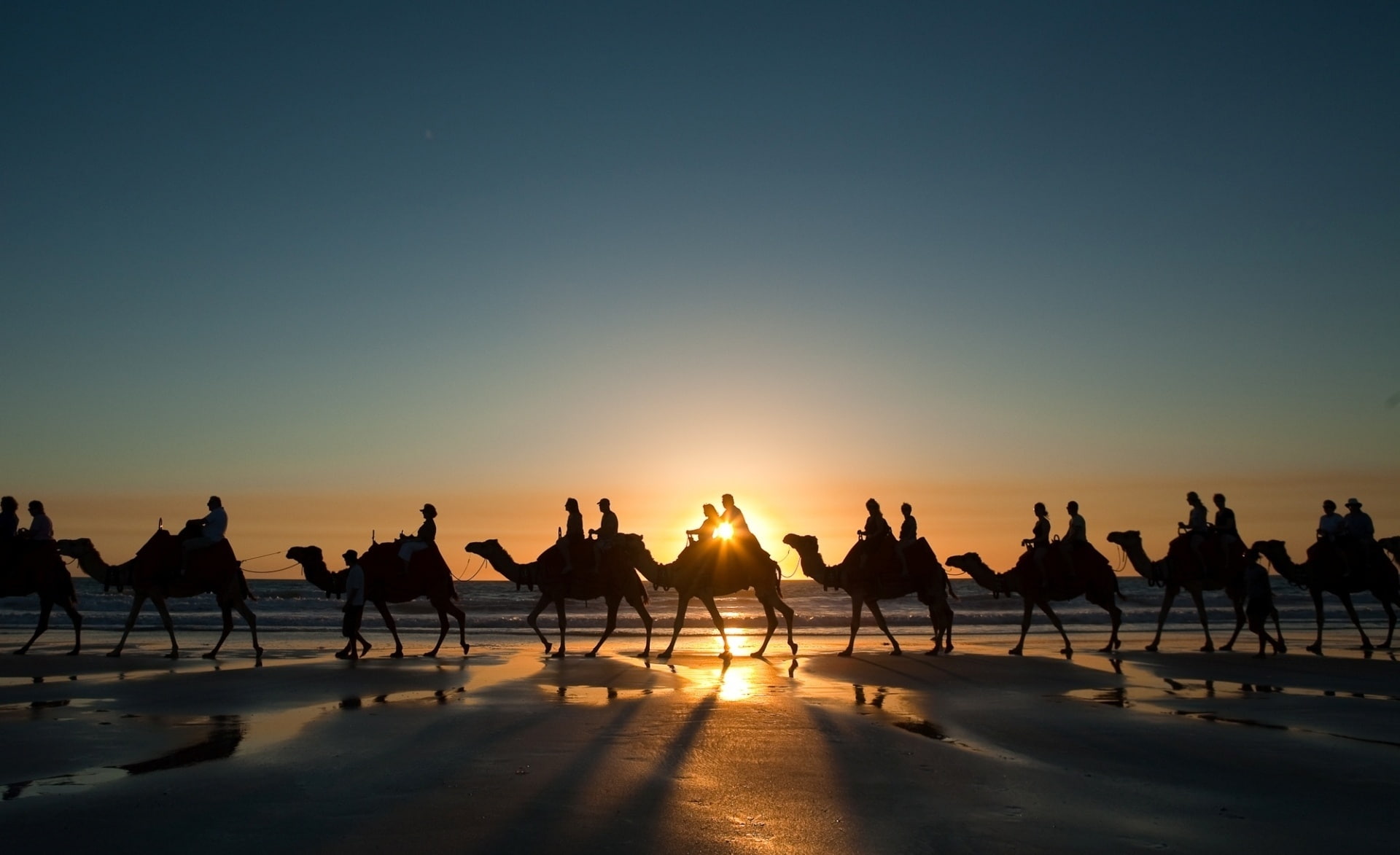 camels, sun, beauty in nature, group of people, leisure activity, scenics - nature, outdoors, tranquil scene, sea, sky, real people, caravan, riding, horizon over water, HD Wallpaper