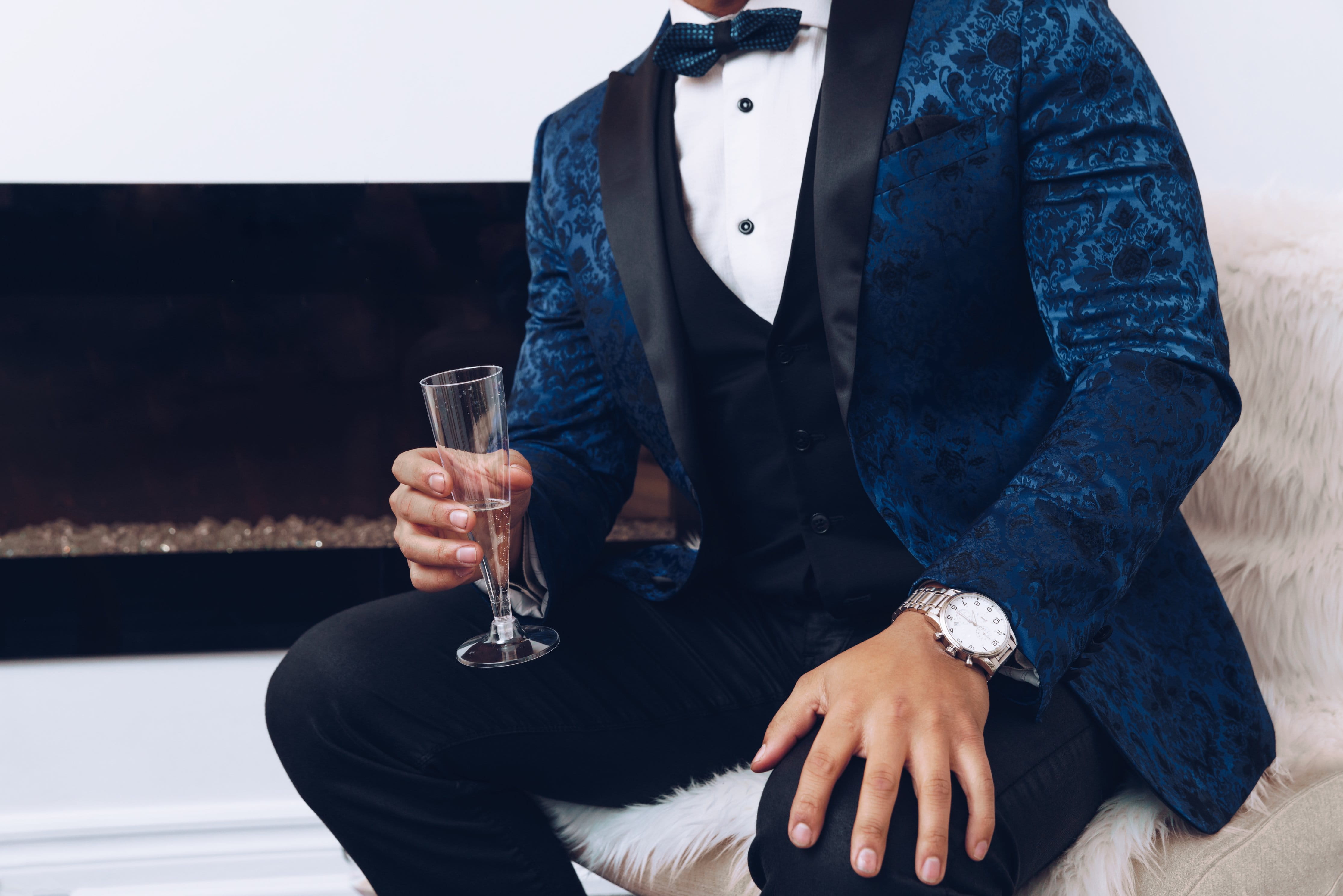 holding, clothing, formalwear, adult, drink, Wine, fashion, focus on foreground, wineglass, indoors, front view, Celebrate, Luxury, Holidays, champagne, HD Wallpaper