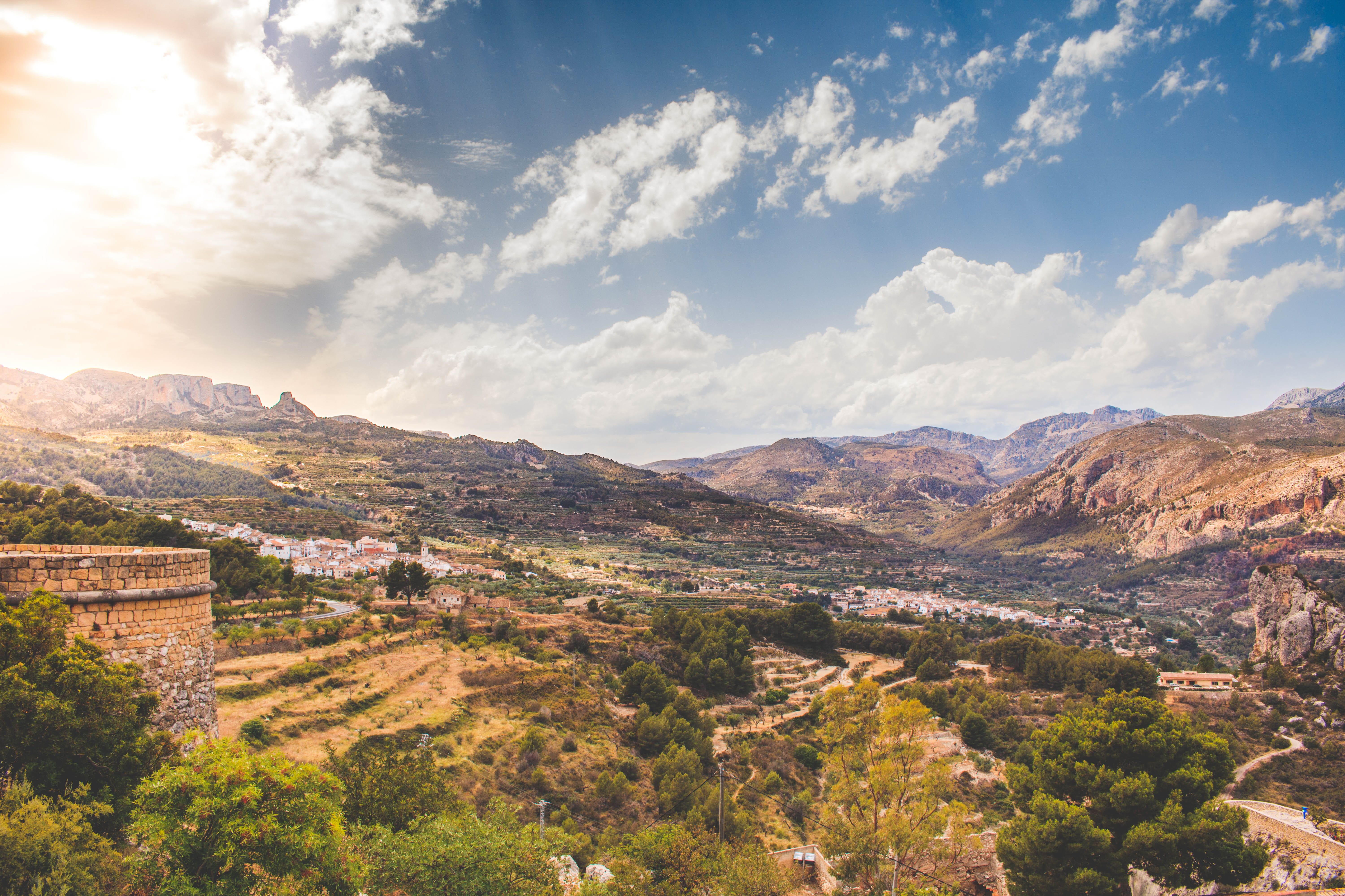 environment, mountain range, 5K, travel destinations, idyllic, non-urban scene, day, valley, scenics - nature, castle, españa, built structure, mountain, HD Wallpaper