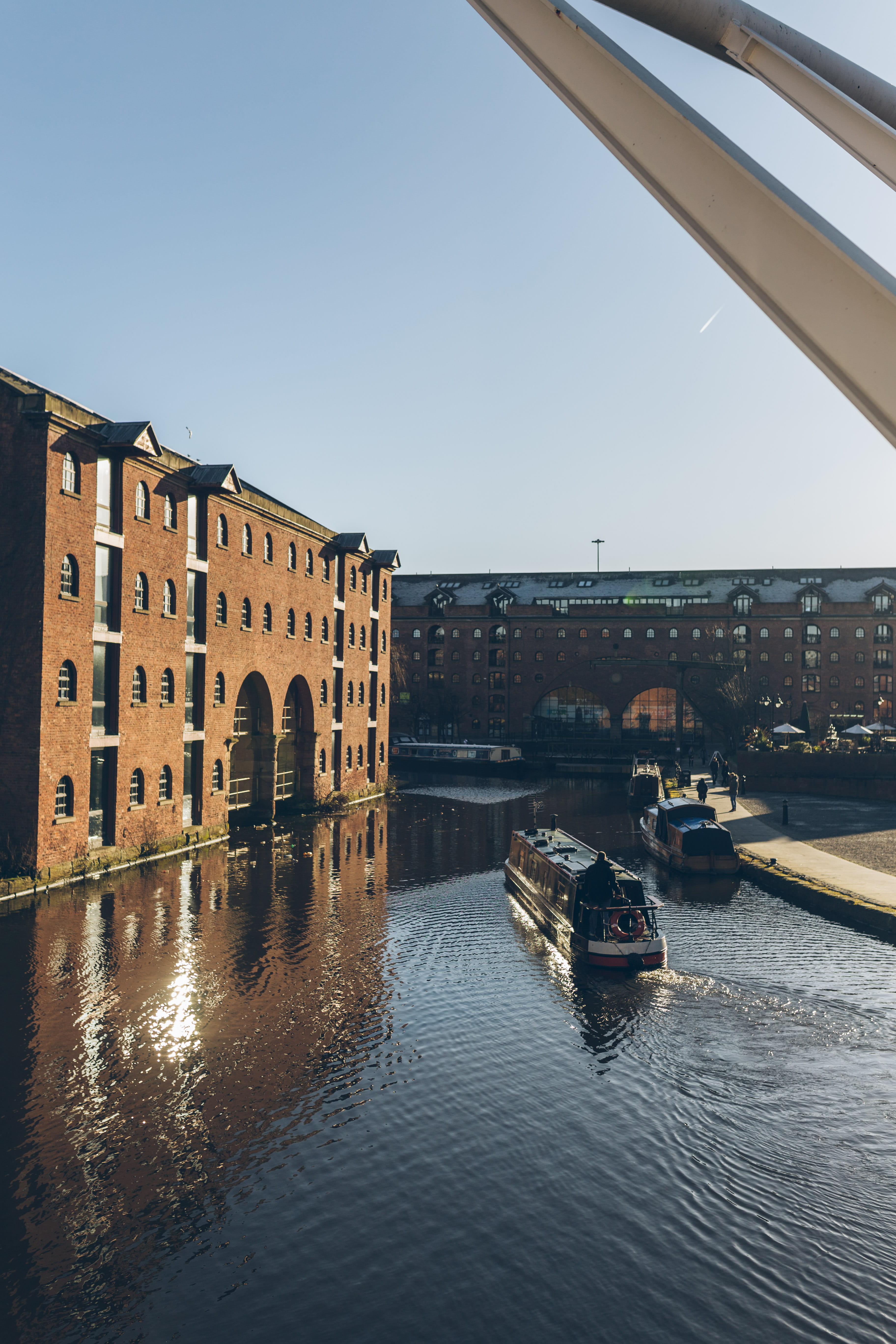 mode of transportation, bridge, city, water, building exterior, boat, passenger craft, 5K, day, no people, bridge - man made structure, building, sky, Phone HD Wallpaper