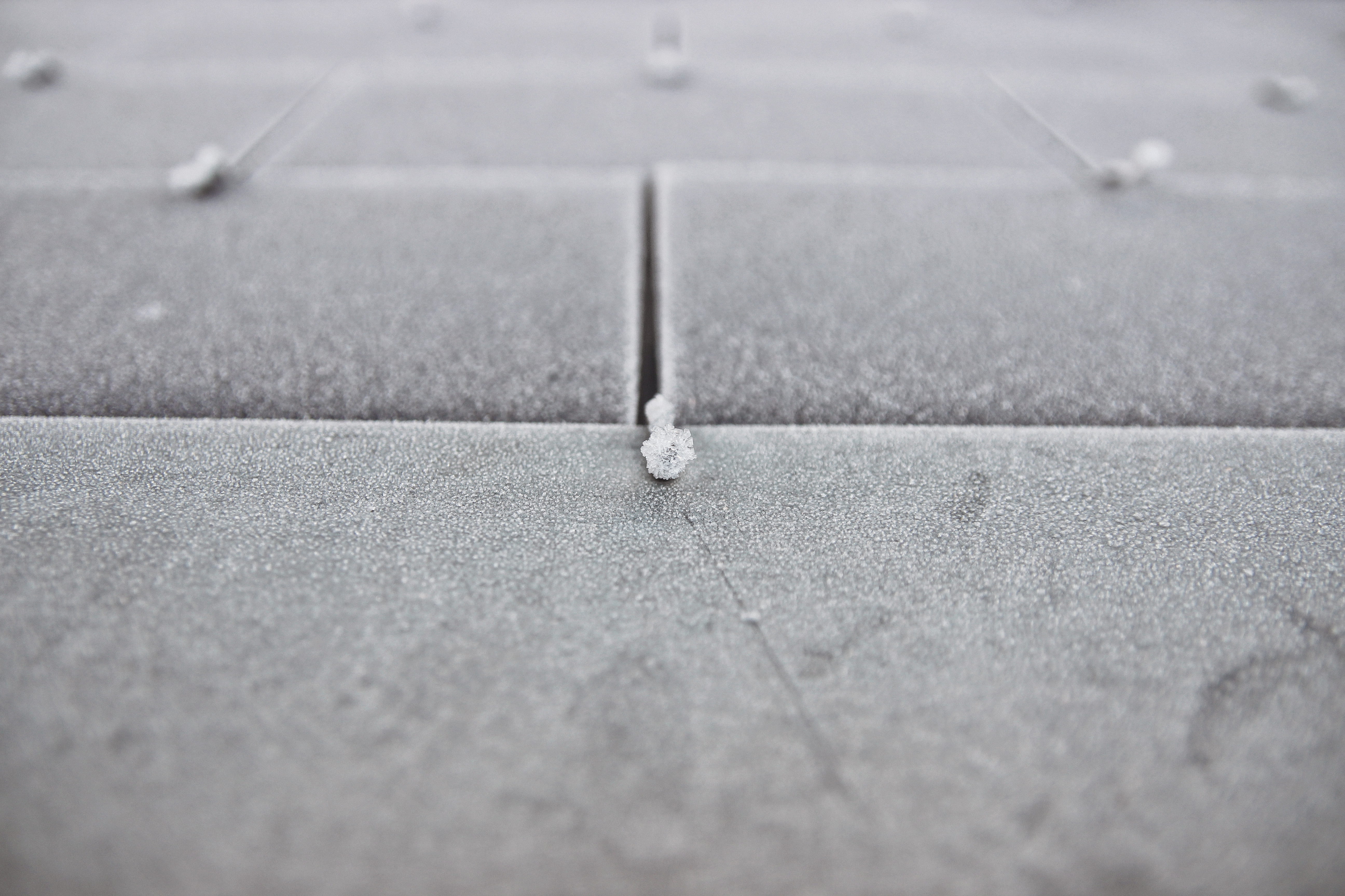 transportation, 5K, blur, dinan, shadow, day, absence, asphalt, sport, city, detail, roof, close-up, white, marking, no people, france, snowflake, black, HD Wallpaper