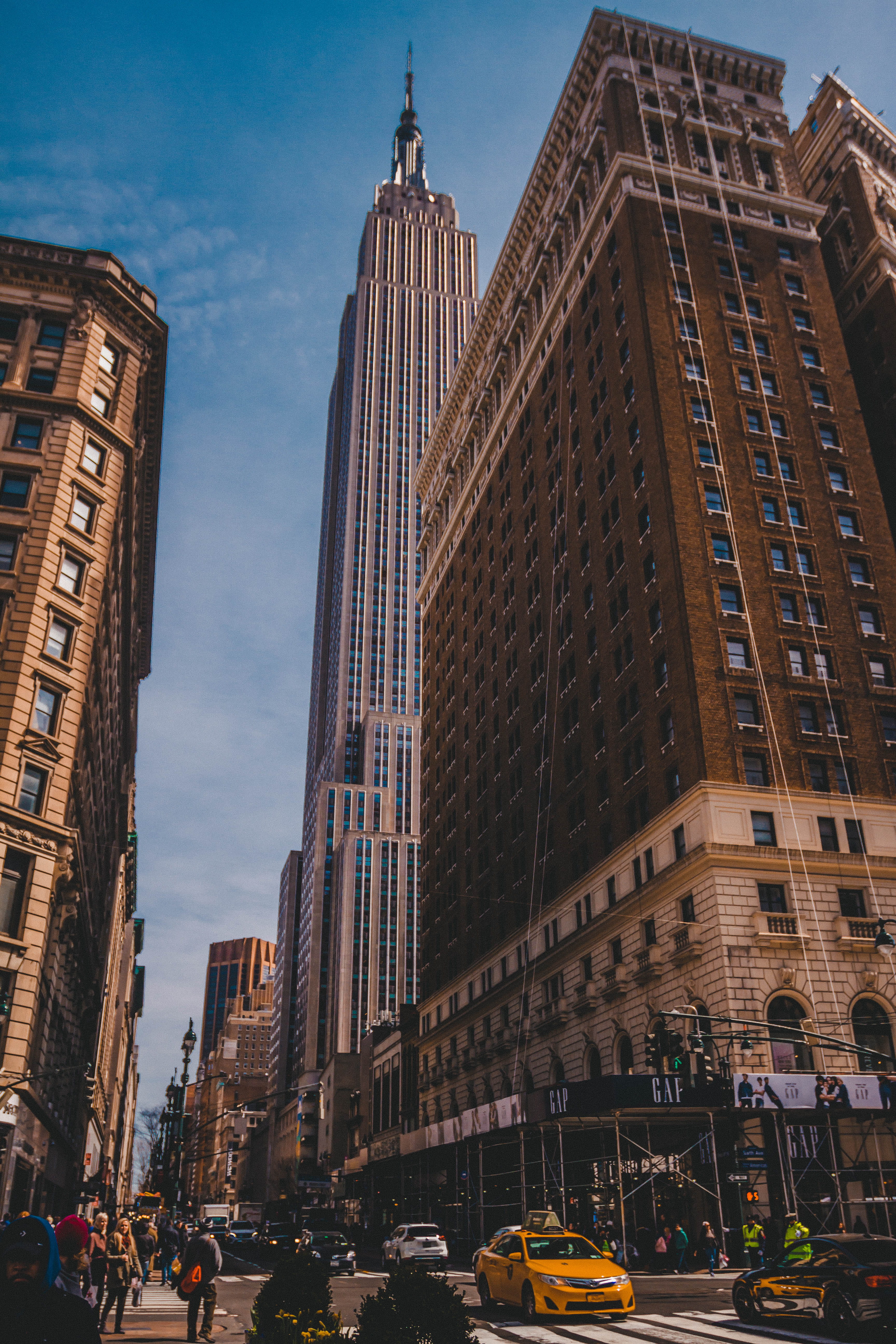 street, city life, building exterior, mode of transportation, office building exterior, transportation, travel destinations, empire, building, 5K, photography, Phone HD Wallpaper