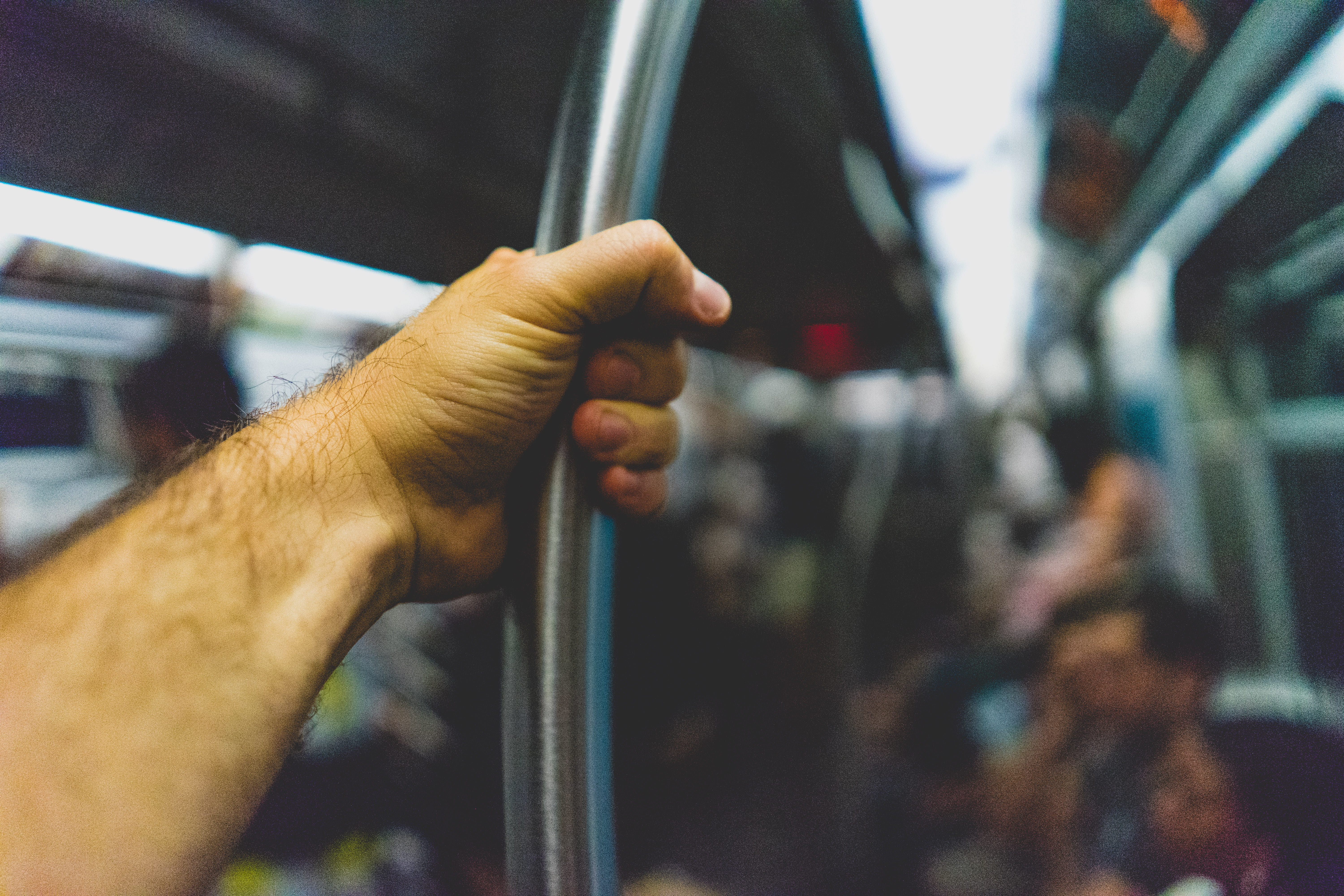 lifestyles, east river promenade, human hand, finger, close-up, one person, new york city, bar, men, nyc, 5K, skill, hand, real people, occupation, indoors, HD Wallpaper