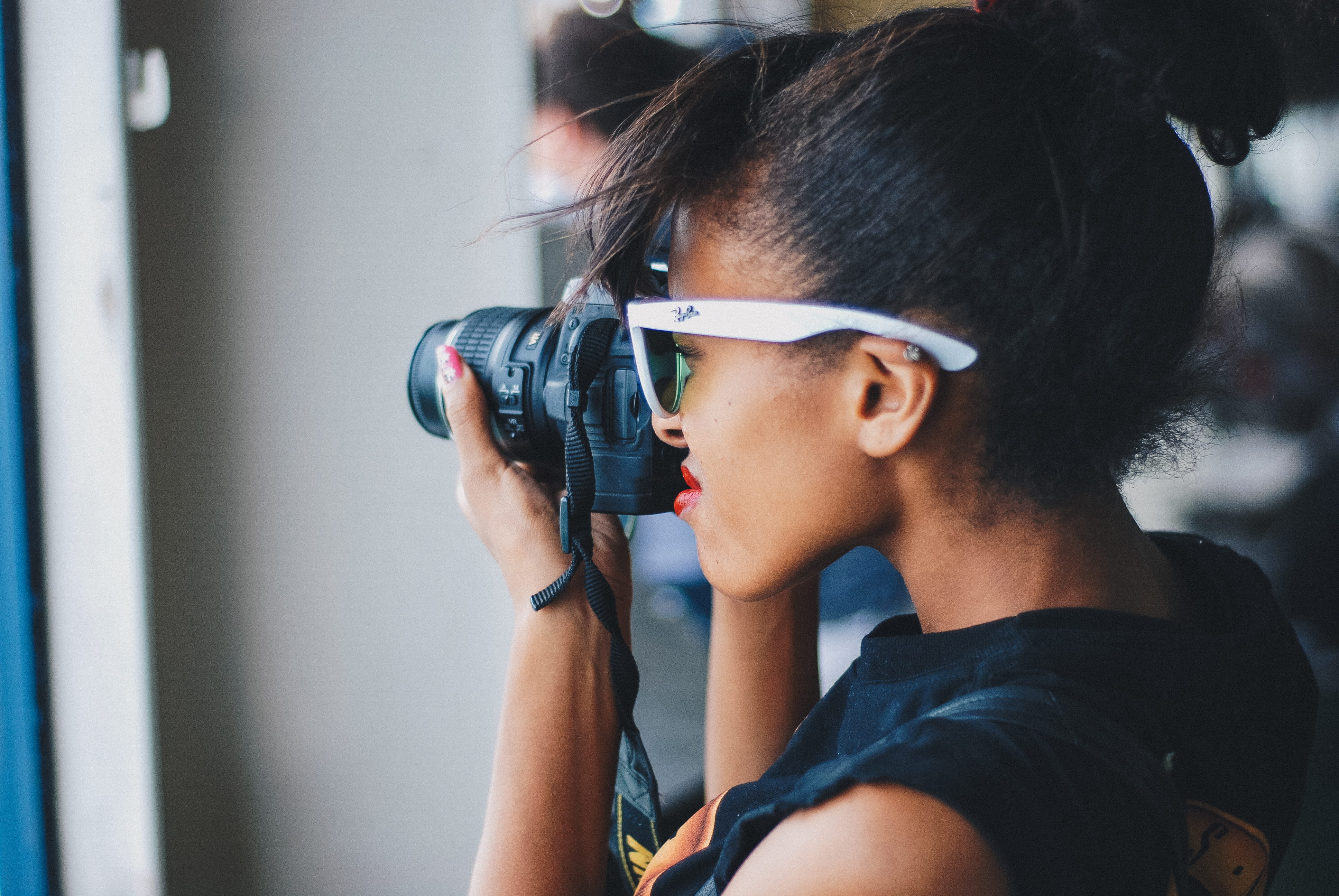 camera, hairstyle, girl, staten island ferry, camera - photographic equipment, holding, leisure activity, new york, lifestyles, hair, photographic equipment, HD Wallpaper