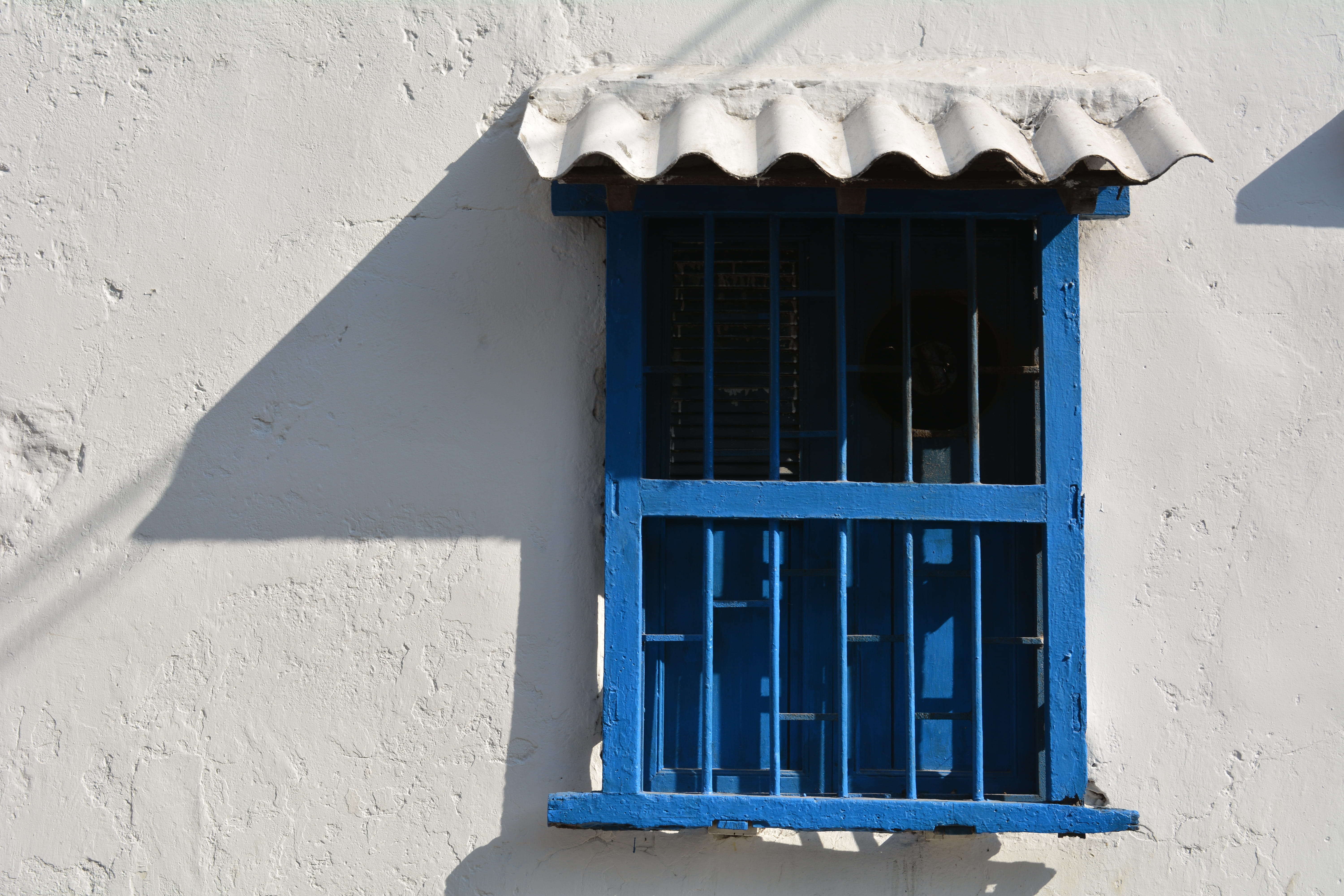 white, no people, architecture, safety, window, security, protection, wall, residential district, ventana, colombia, building exterior, house, white color, HD Wallpaper