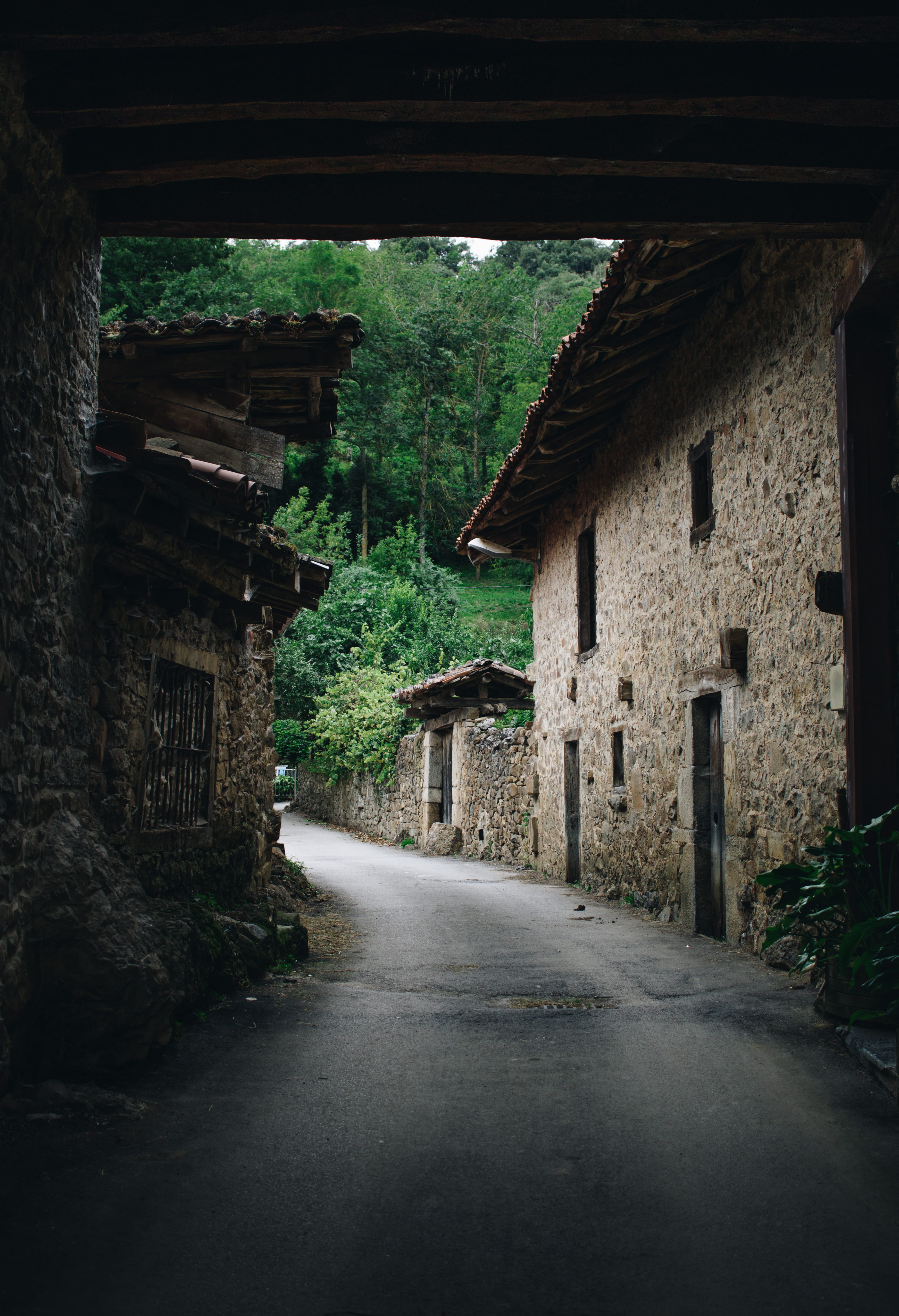 old, built Structure, village, alley, mountain, rural Scene, residential, window, wall - Building Feature, famous Place, house, home, perspective, street, Phone HD Wallpaper