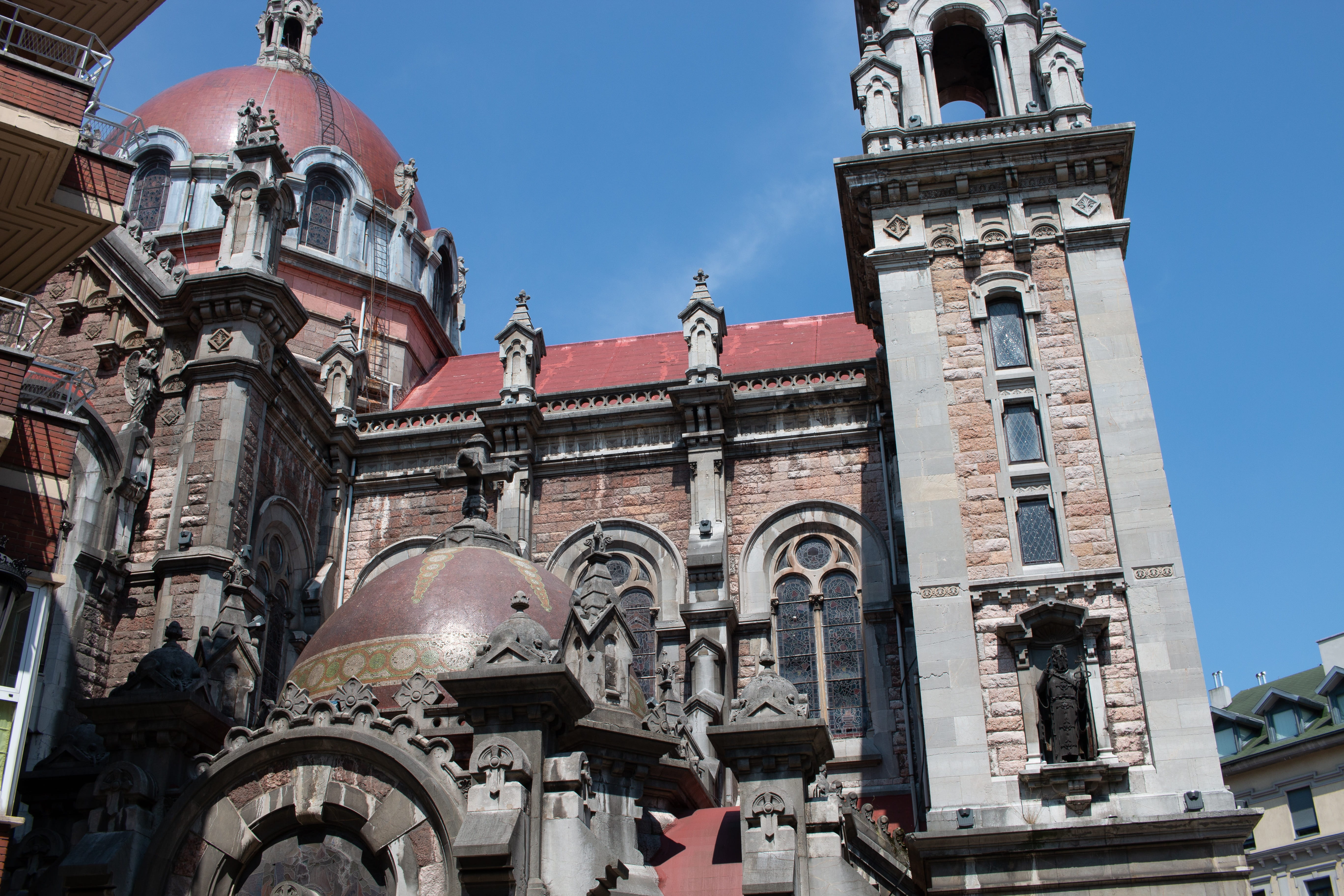 oviedo, 5K, no people, clear sky, old, history, architecture, built structure, place of worship, outdoors, building, religion, catholic, cathedral, building exterior, HD Wallpaper