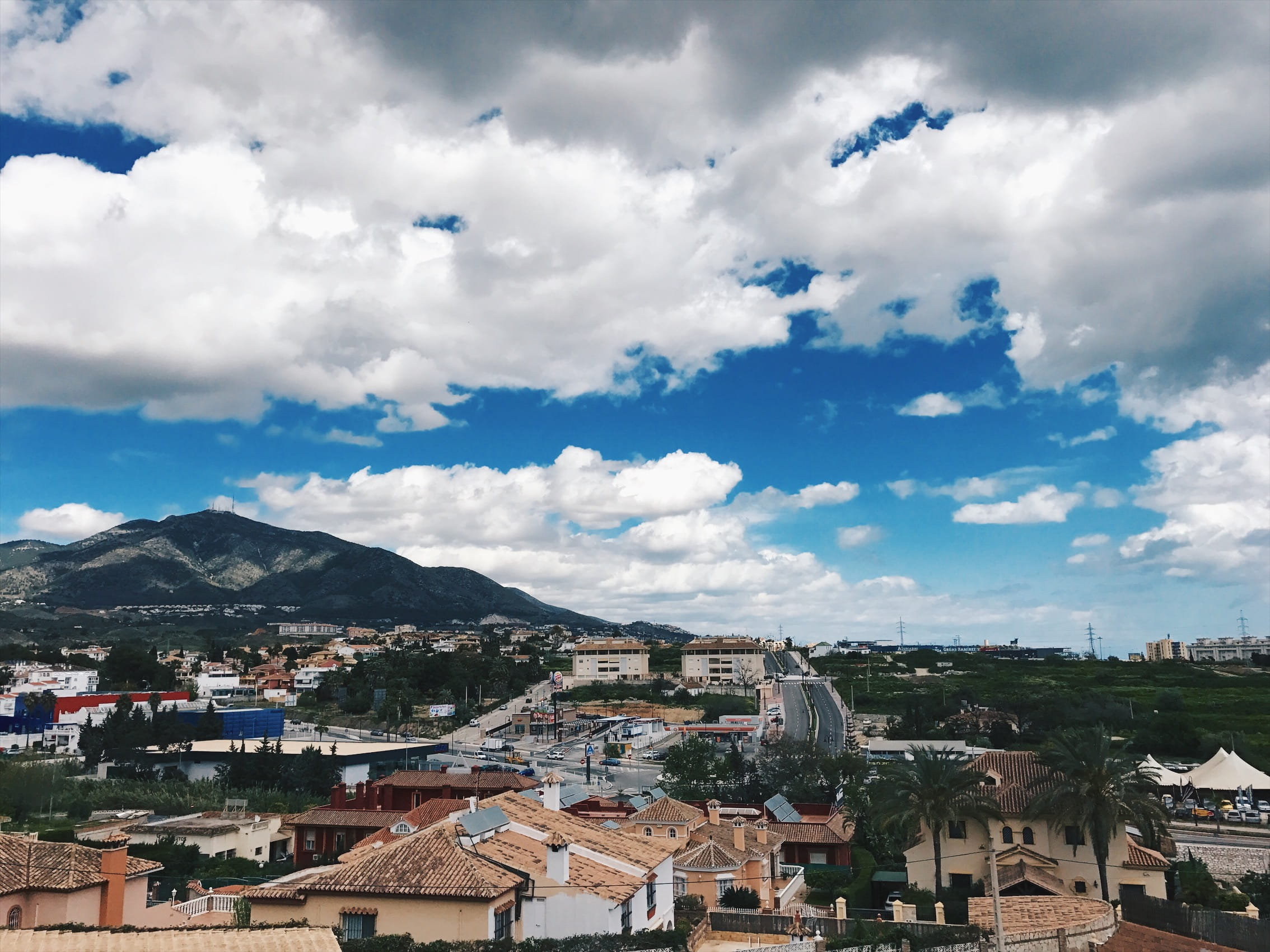 1080P, crowd, high angle view, crowded, outdoors, españa, built structure, sky, mijas, trees, mountain, building exterior, architecture, settlement, cars, HD Wallpaper