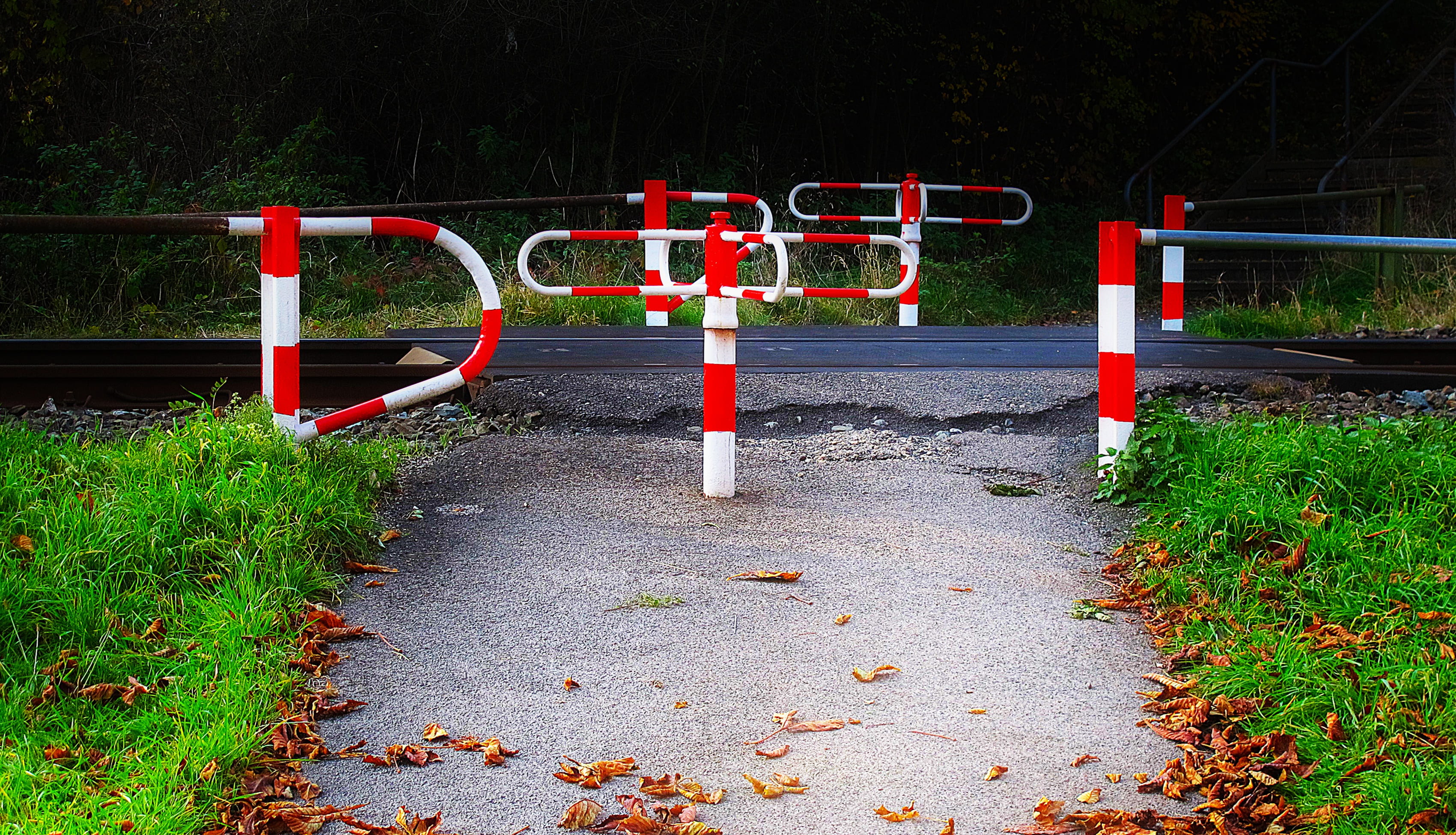 unlimited, sign, transport, traffic cone, guidance, security, metal, plant, transportation, no people, cone, grass, absence, nature, city, 2K, red, rail traffic, HD Wallpaper