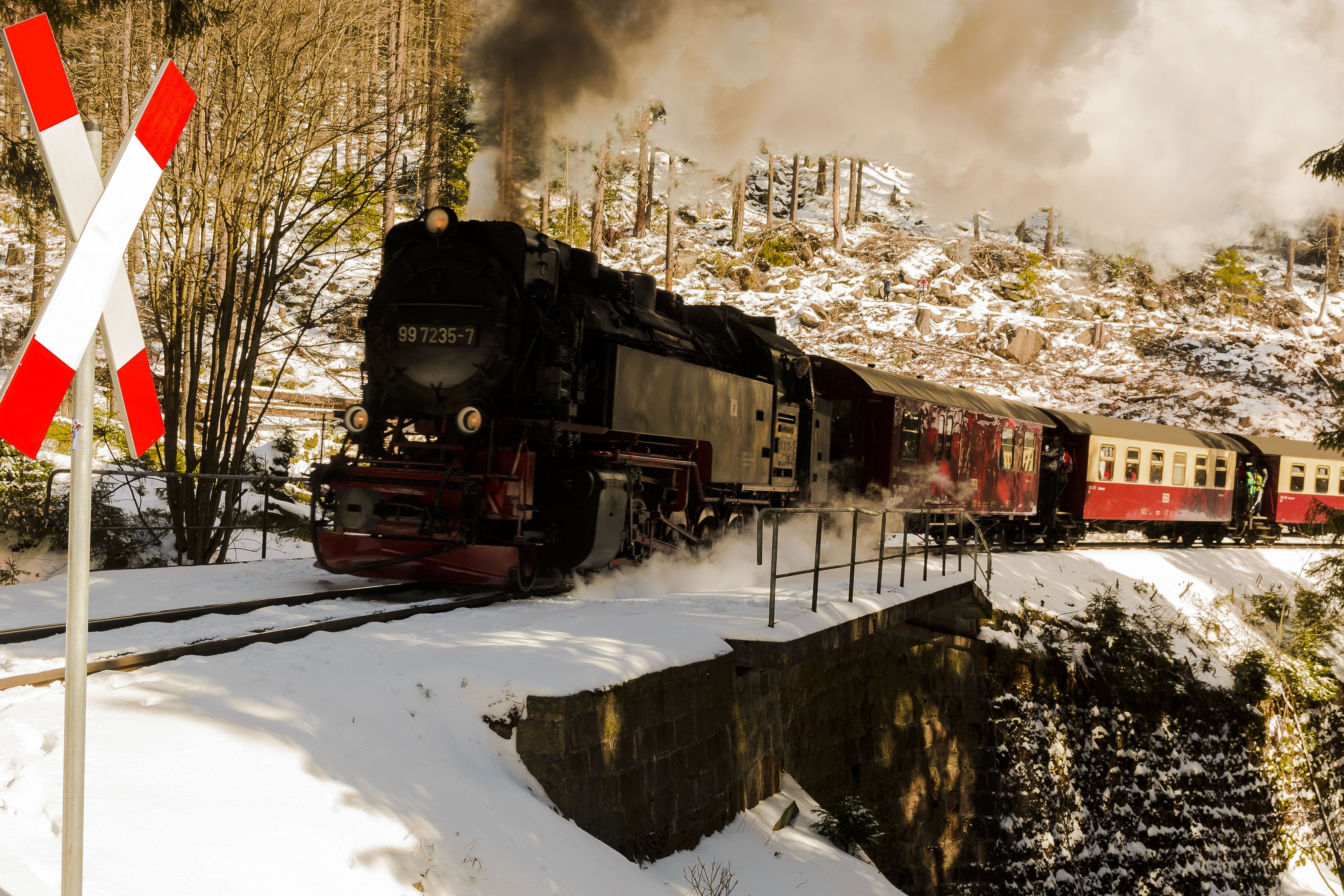 built structure, city, cloud - sky, railway, water, resin, no people, steam locomotive, land vehicle, boulder, snow, 4K, mode of transportation, nostalgia, HD Wallpaper