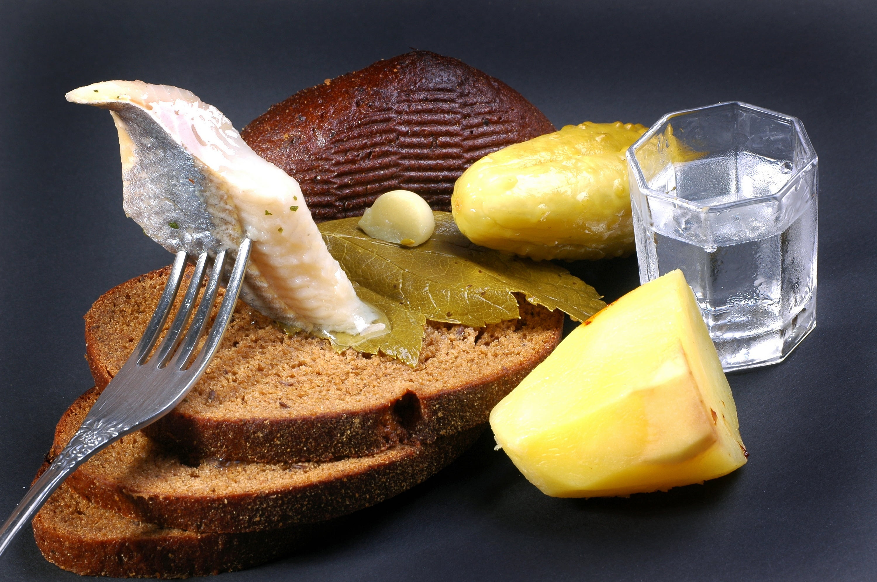 cocktail, kitchen utensil, lemon, close-up, snack, food and drink, food, orange - Fruit, breakfast, mustard, sweet Food, baked, temptation, fruit, slice, HD Wallpaper
