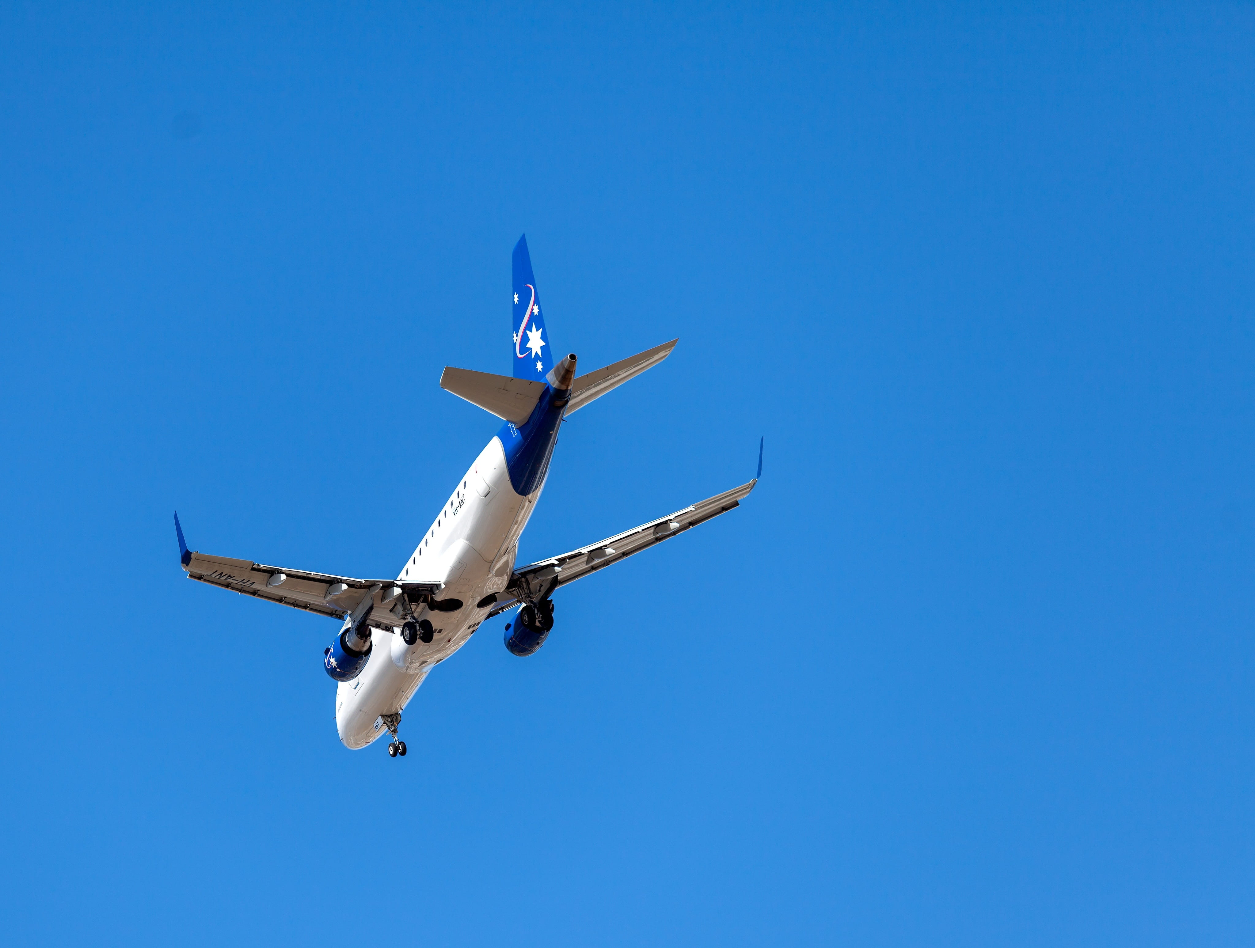 nature, commercial airplane, on the move, transportation, low angle view, townsville airport, day, travel, motion, air vehicle, sky, clear sky, ge cf34-8e5 engines, HD Wallpaper
