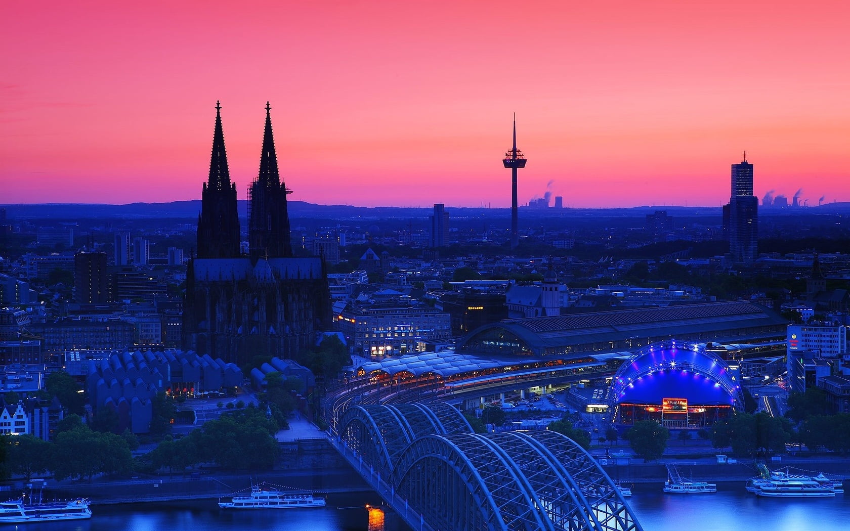 building, cologne, sunset, illuminated, spire, ge, sky, tower, cathedral, World, dusk, office building exterior, skyscraper, high angle view, city, urban skyline, HD Wallpaper
