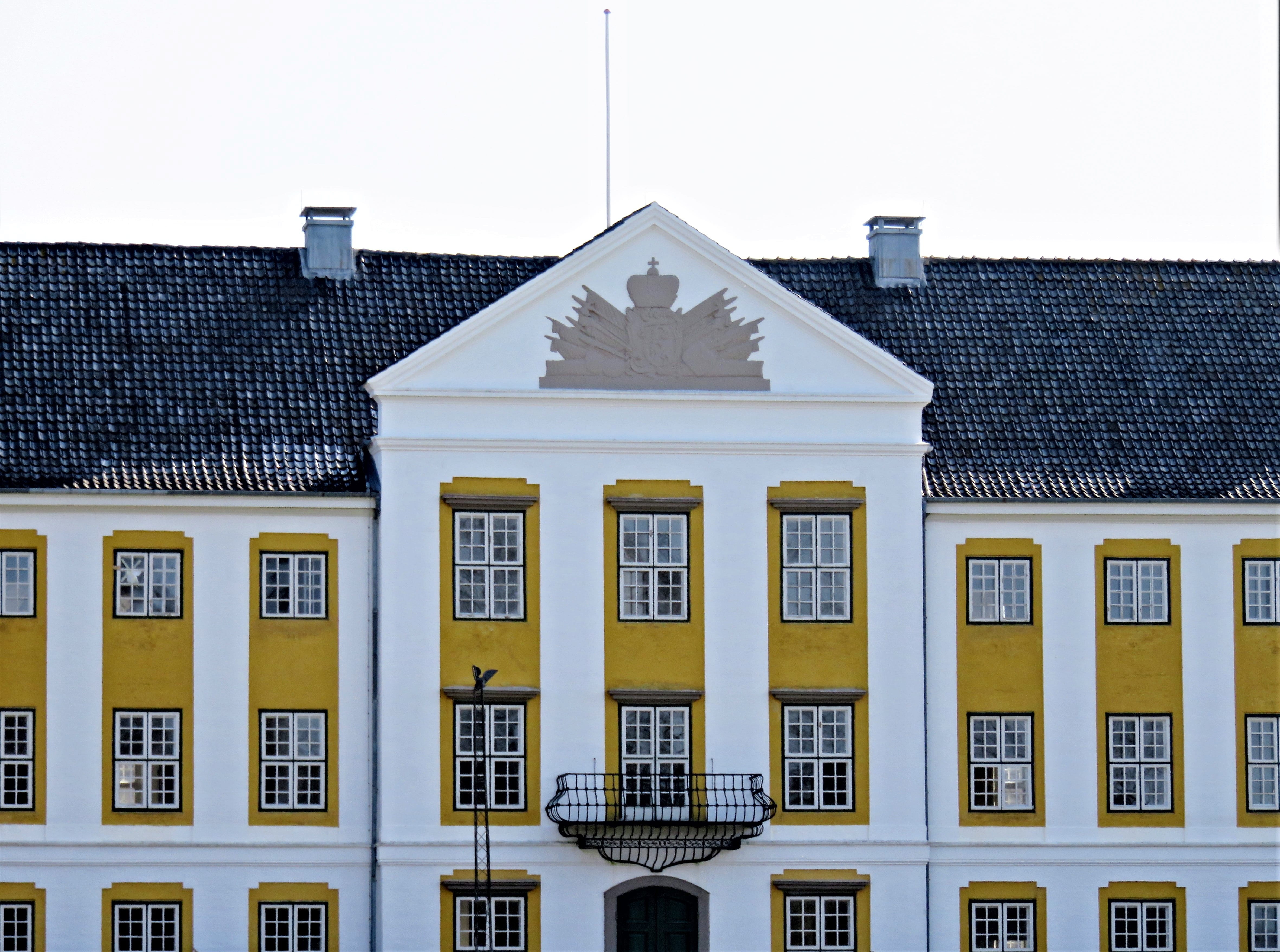 window, built structure, house, outdoors, nature, history, century, built in the 18th century, the castle of augustenborg, city, architecture, the past, HD Wallpaper