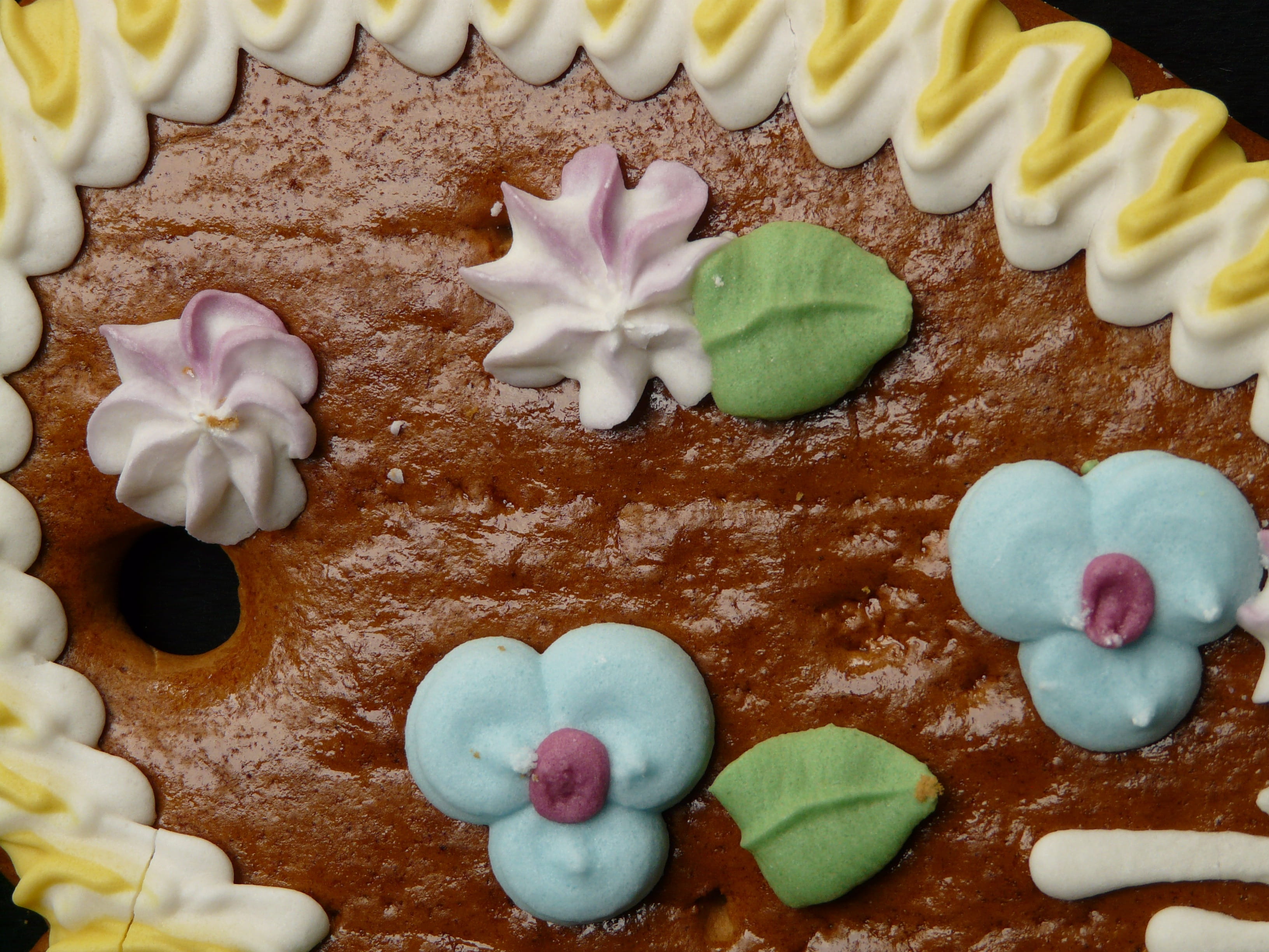 freshness, no People, baked, still life, year market, wasen, 2K, delicious, Heart, high angle view, gingerbread heart, cake, floral, food, indulgence, HD Wallpaper