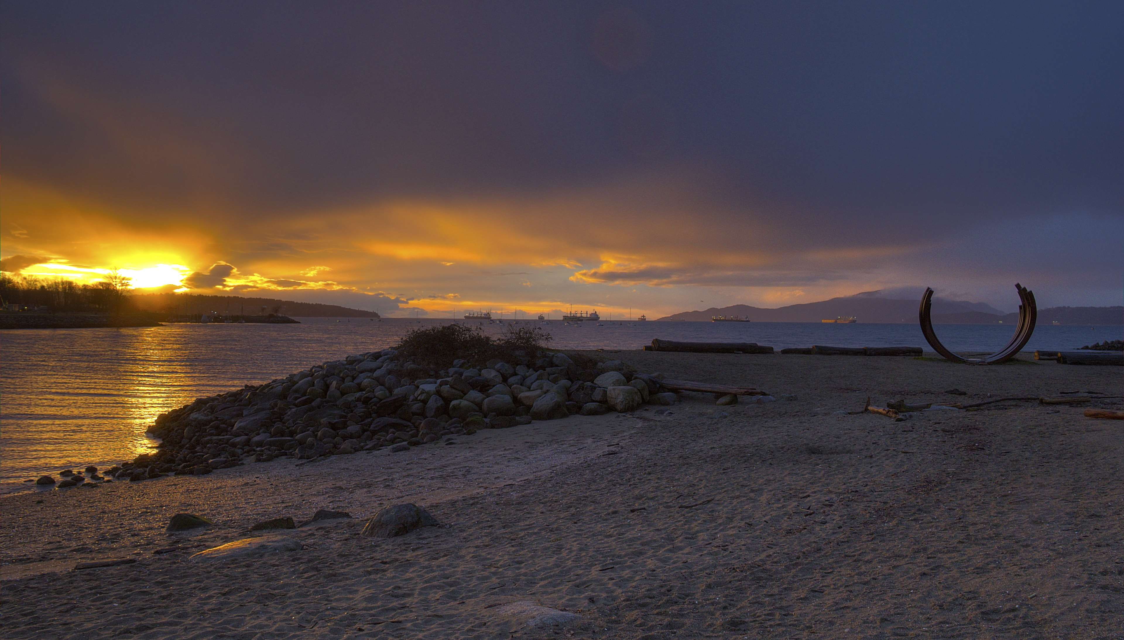 dusk, hdr, canada, horizon, sunset, 4K, sand, tranquility, ocean, sky, dramatic sky, environment, beack, animal, no people, british columbia, tranquil scene, HD Wallpaper