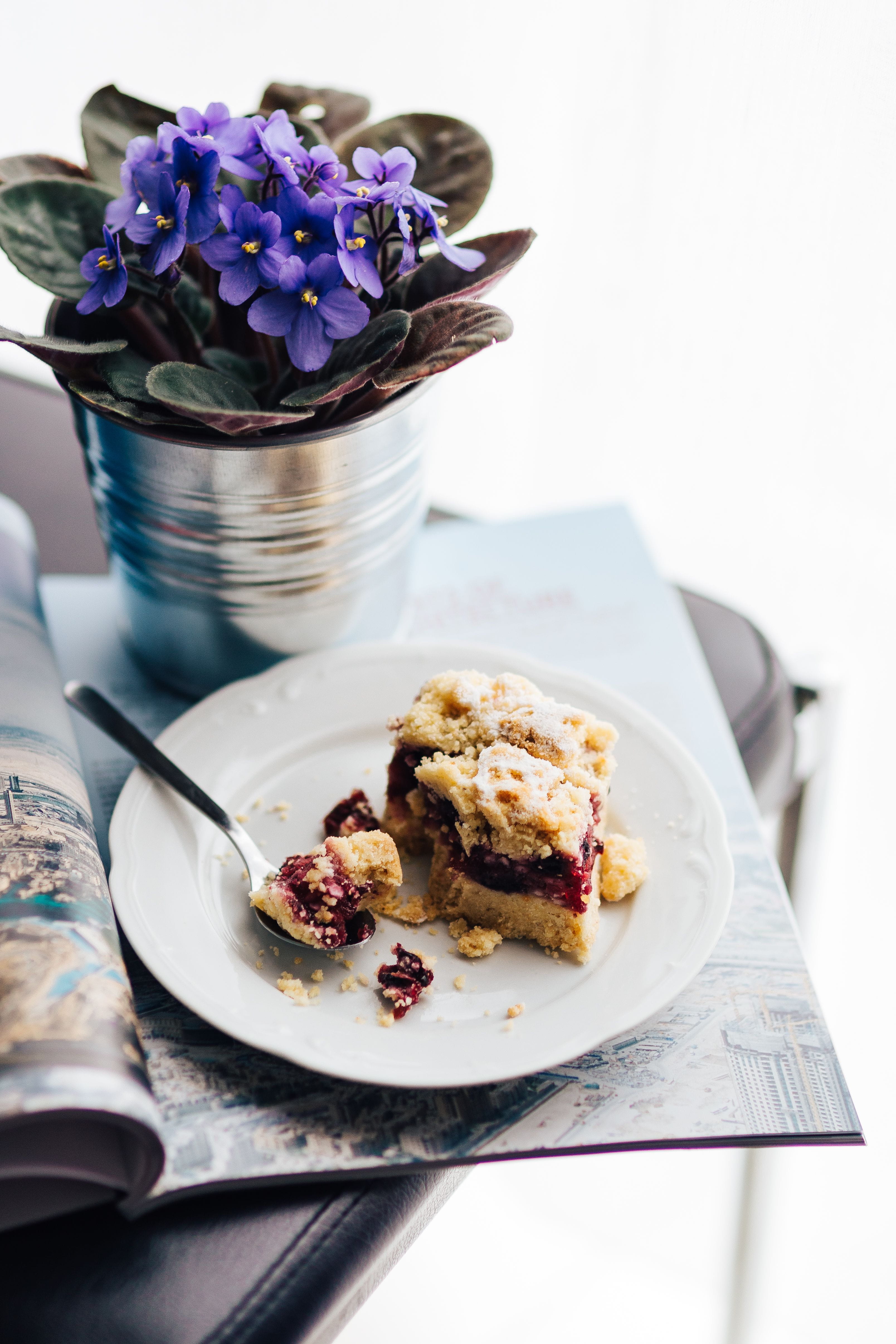 close-up, crockery, flowering plant, food and drink, temptation, pink, indoors, eating utensil, fruitcake, pretty, nature, homemade, beautiful, violet, Phone HD Wallpaper