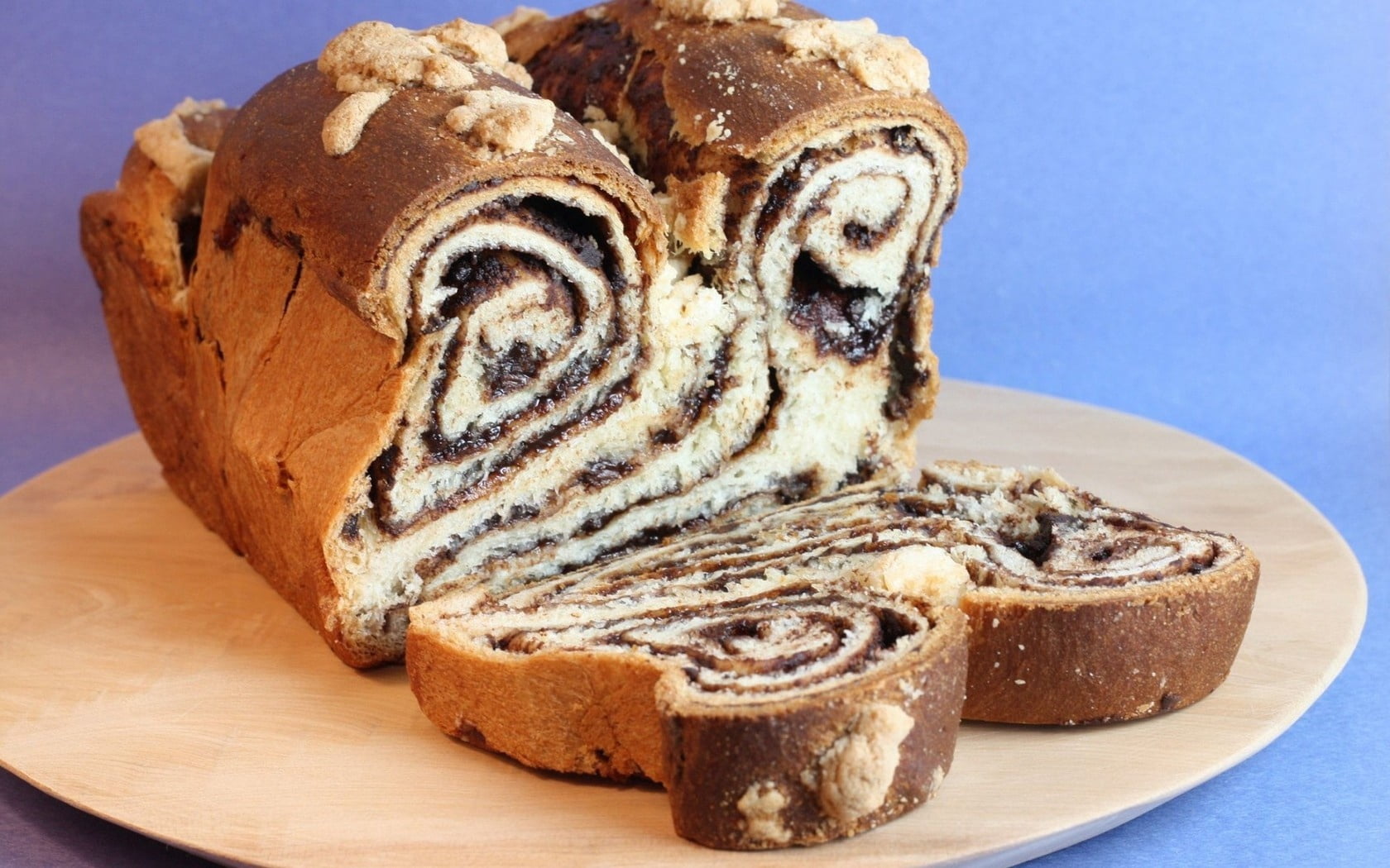 table, 720P, stuffing, freshness, sweet food, close-up, cinnamon, baked, indoors, brown bread, no people, sweet, patterns, food, ready-to-eat, indulgence, HD Wallpaper