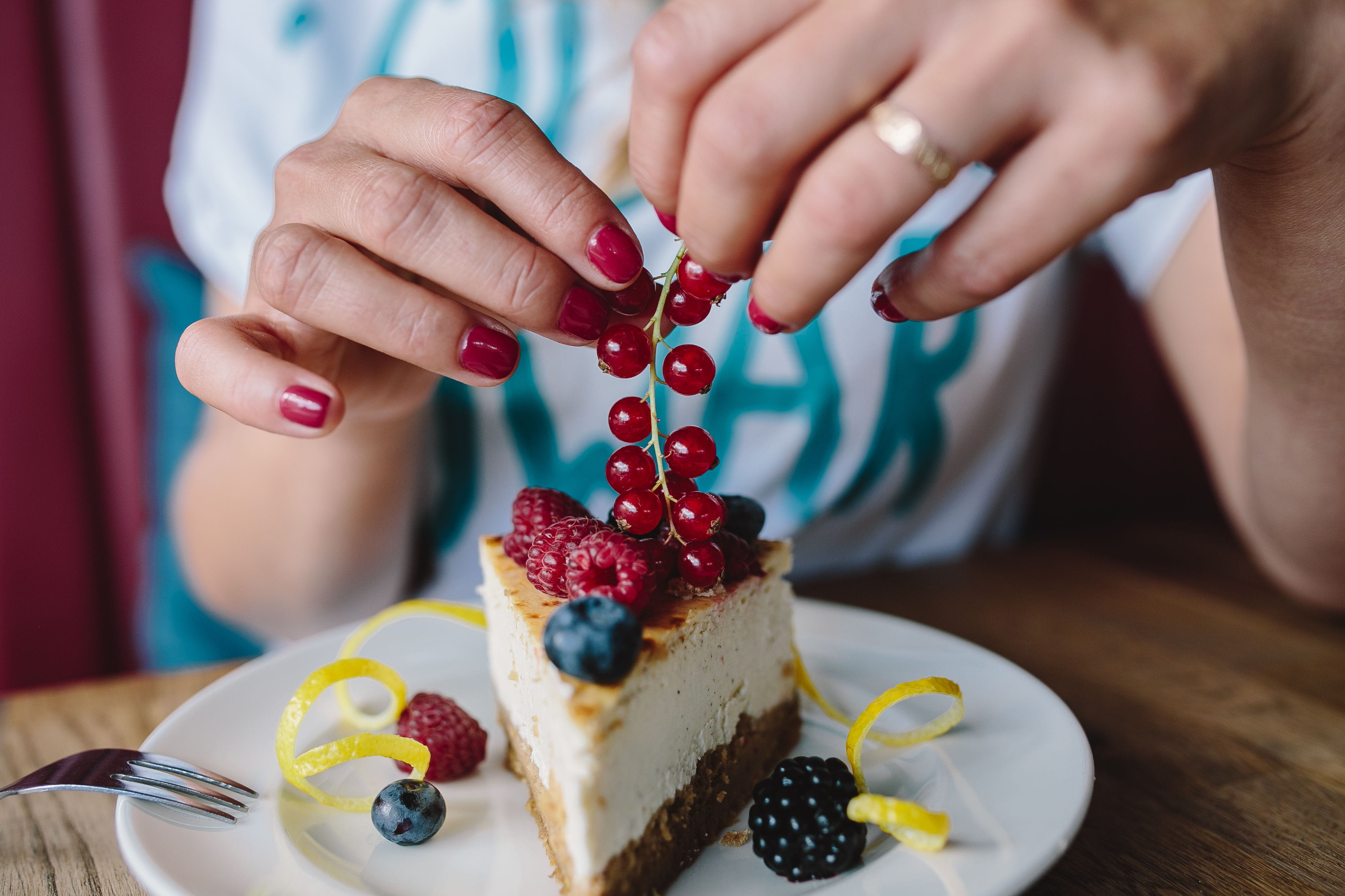 berry fruit, close-up, blueberry, sweet Food, baked, people, plate, cheese, pastry, cream, focus on foreground, nail, bakery, one girl only, fruit, human body part, HD Wallpaper
