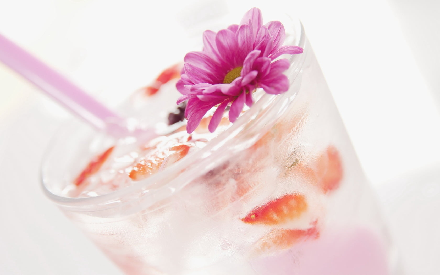sweet Food, indoors, cocktail, ice, glass, drink, beauty in nature, fruit, household equipment, fragility, white, summer, juice, cold - Temperature, dessert, HD Wallpaper