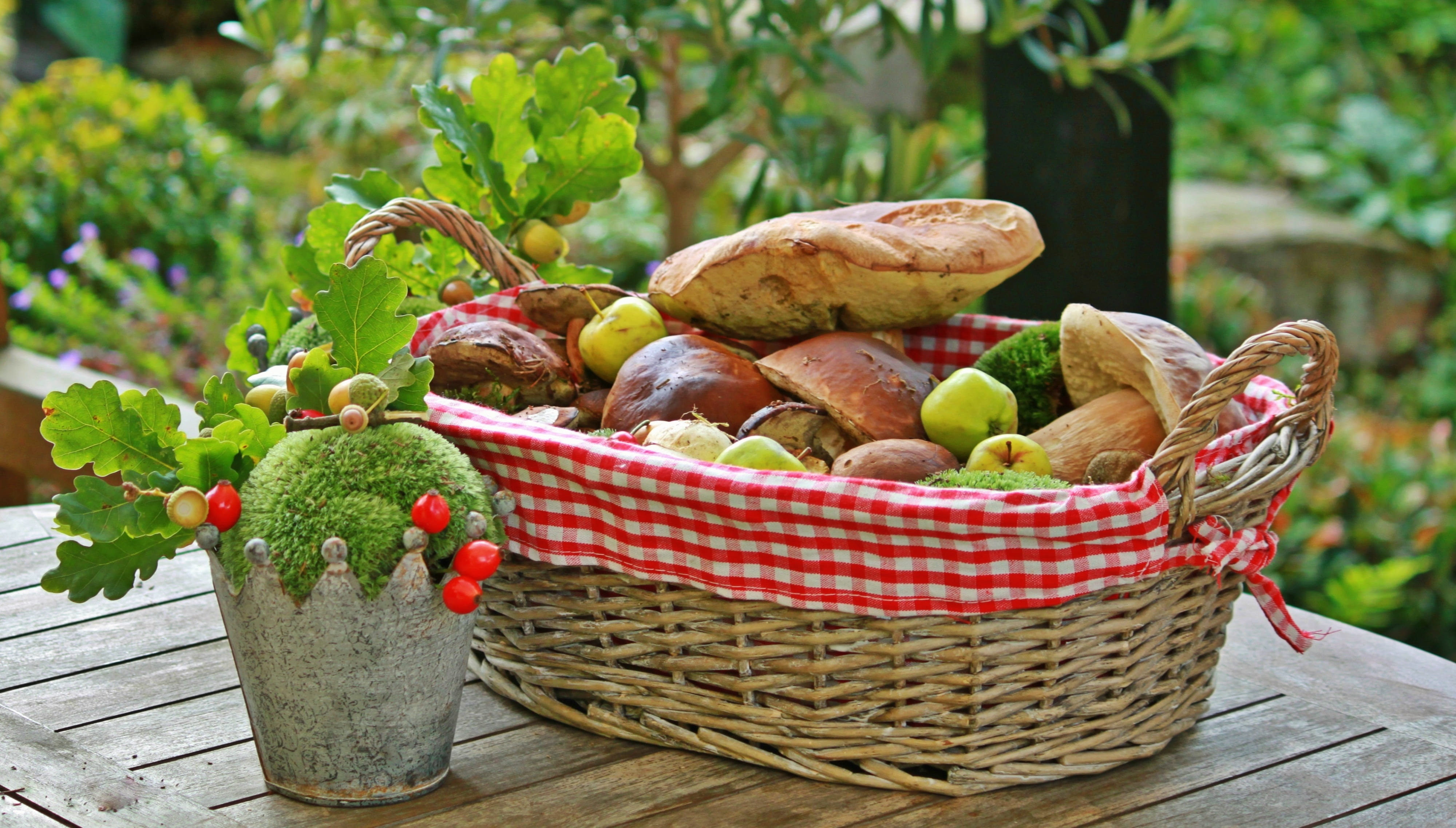 delicacy, abundance, basket, no people, food, wellbeing, still life, fruit, gourmet, healthy eating, vegetable, plant, food and drink, 4K, autumn, focus on foreground, HD Wallpaper