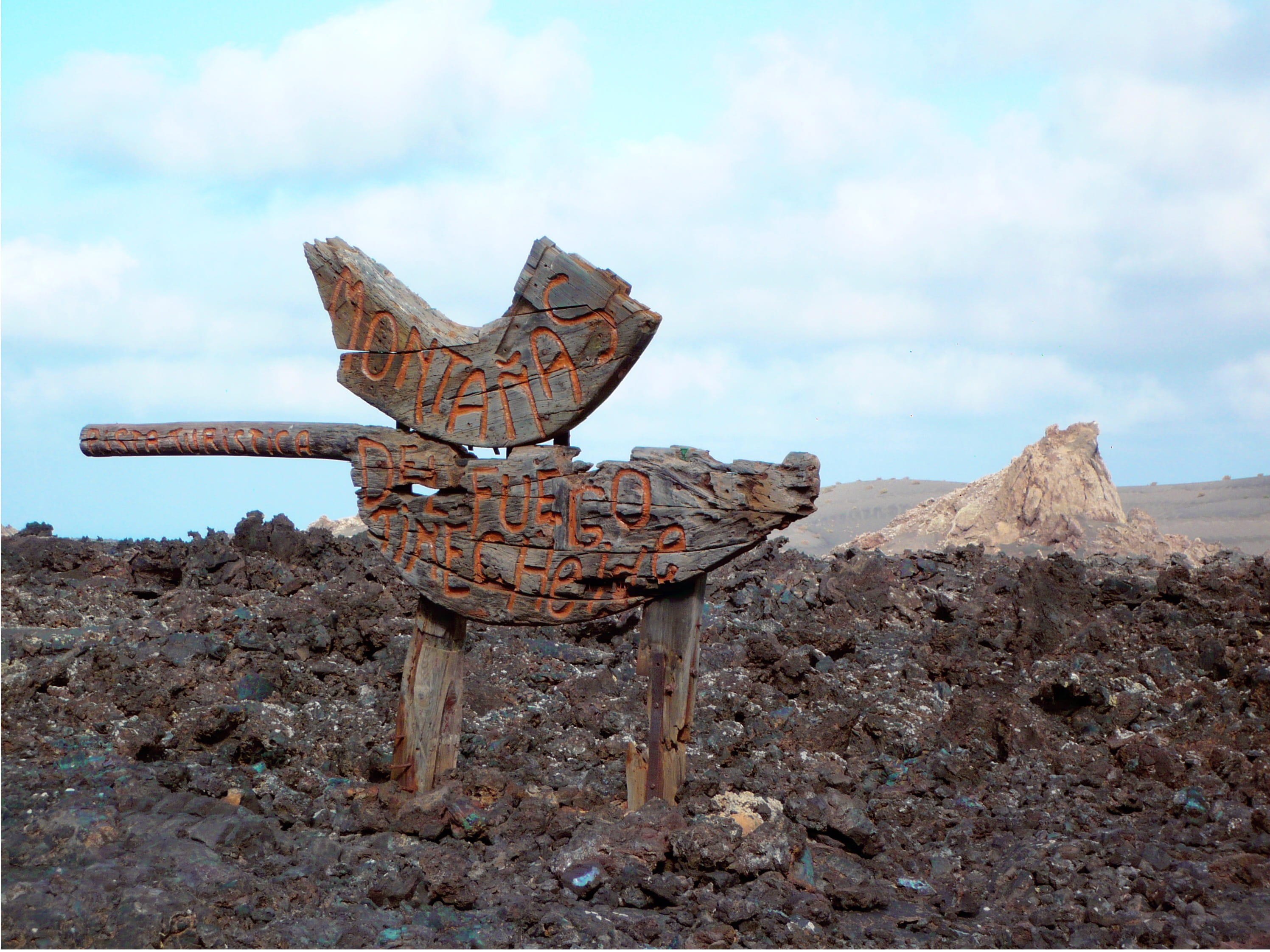 solid, land, field, old, rusty, day, volcano, Canary Islands, 2K, outdoors, volcanic, one animal, creativity, landscape, art and craft, guidance, environment, HD Wallpaper