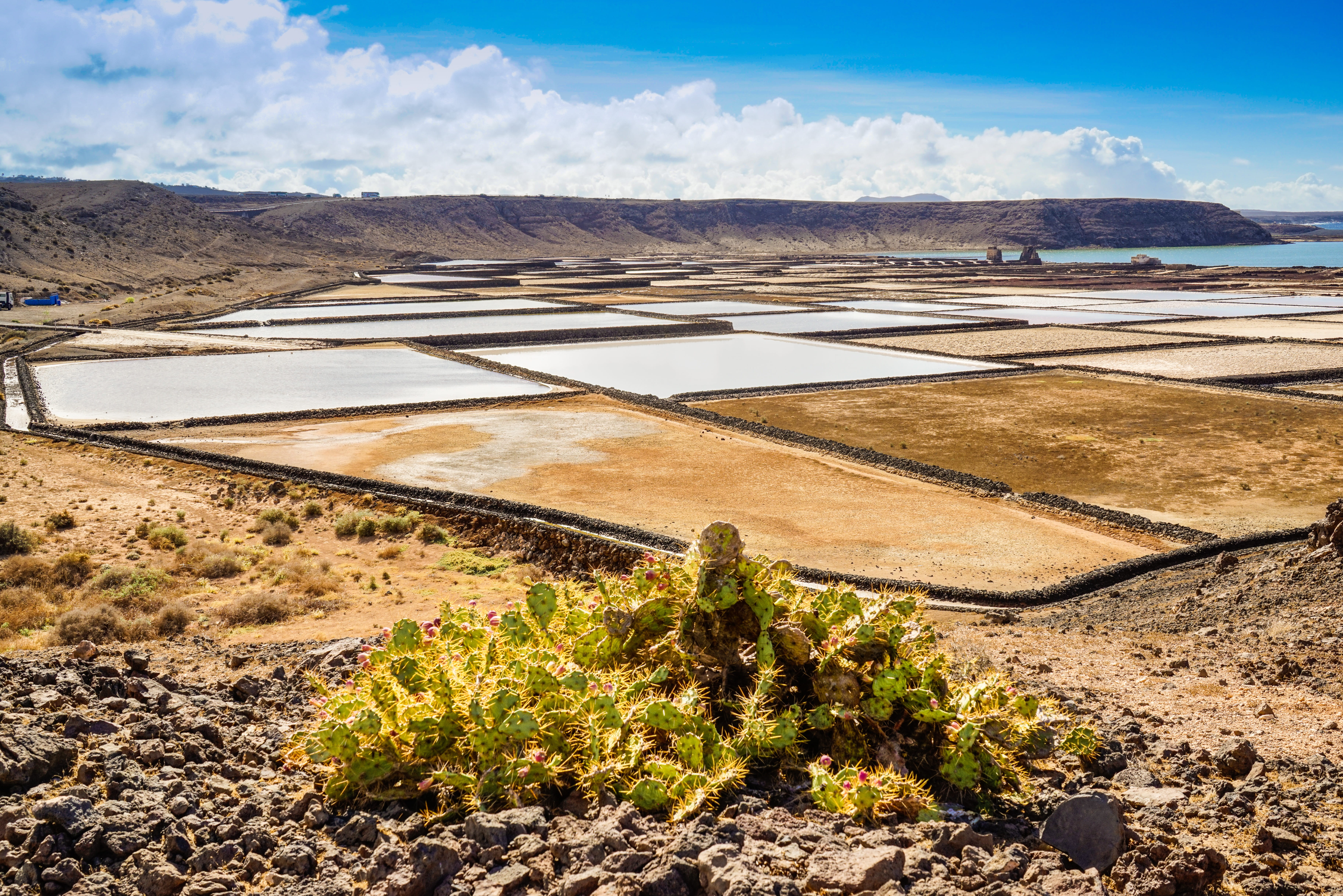 cloud - sky, sky, nature, tranquil scene, beauty in nature, salt, outdoors, canary islands, climate, salt basin, travel, environment, scenics - nature, HD Wallpaper