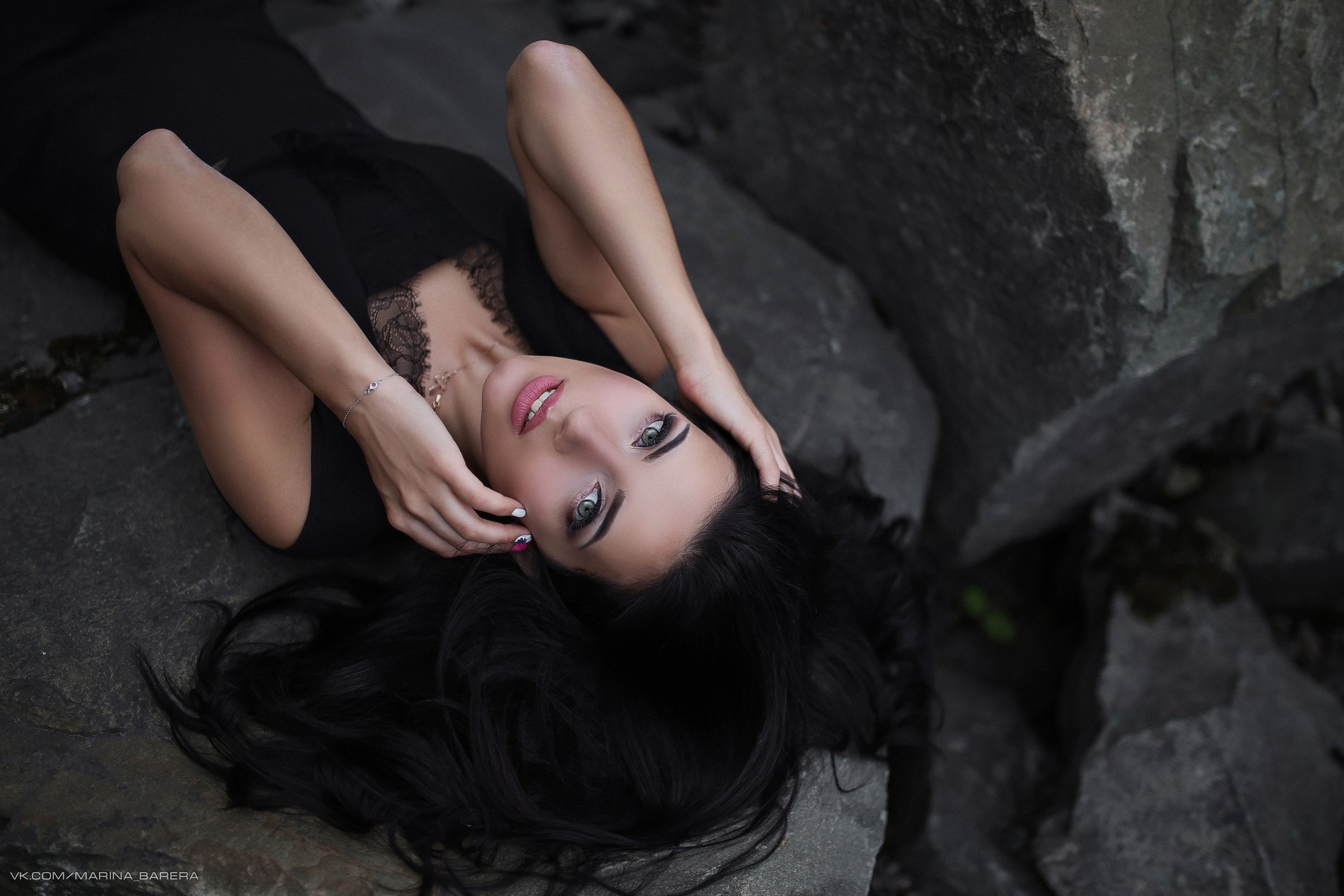 women, face, portrait, rocks, 2K, black dress, HD Wallpaper