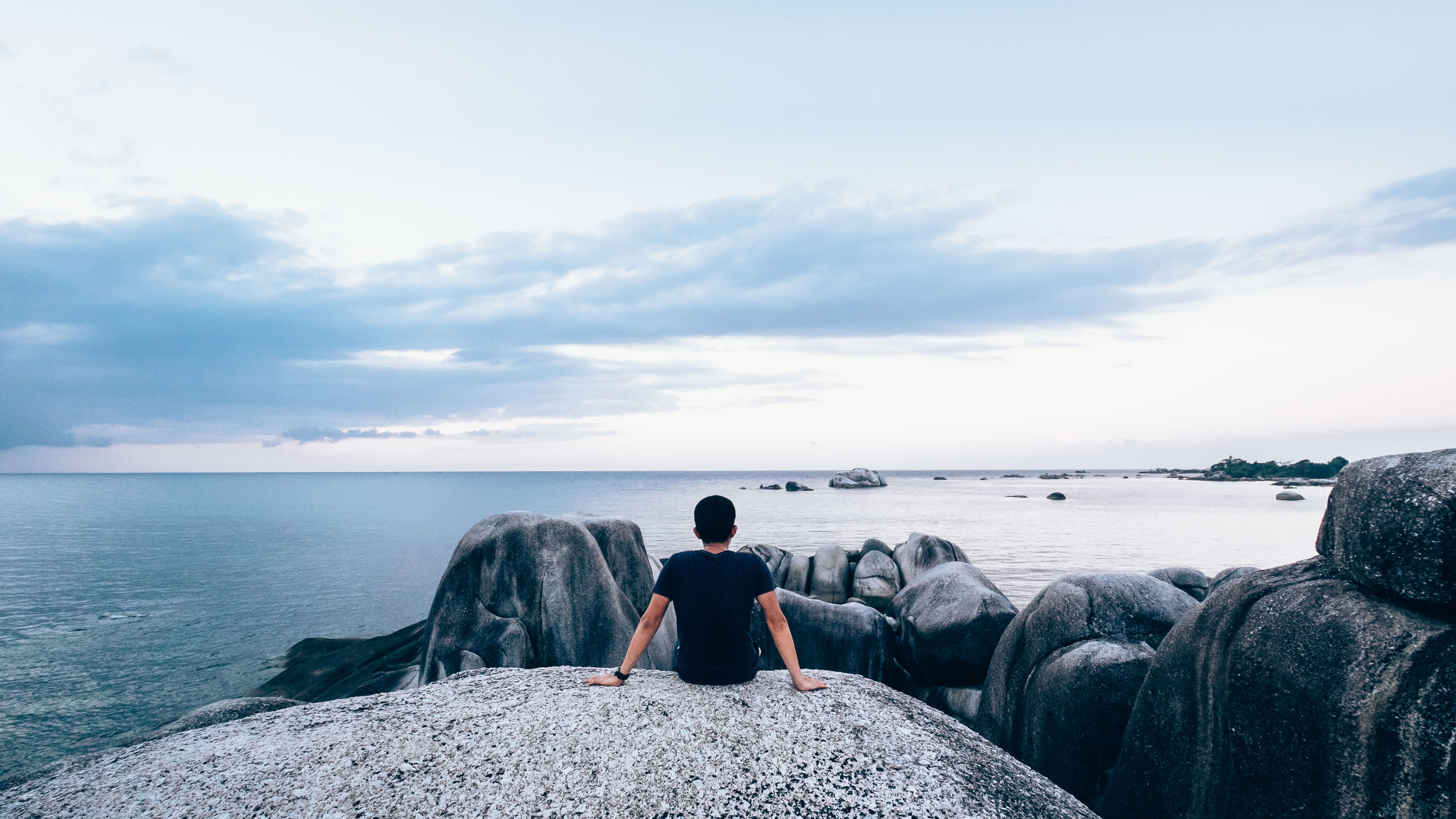 rock - Object, cloud - sky, calm, horizon over water, t-shirt, rock formation, rock, scenics - nature, beauty in nature, contemplation, land, ocean, viewing, HD Wallpaper