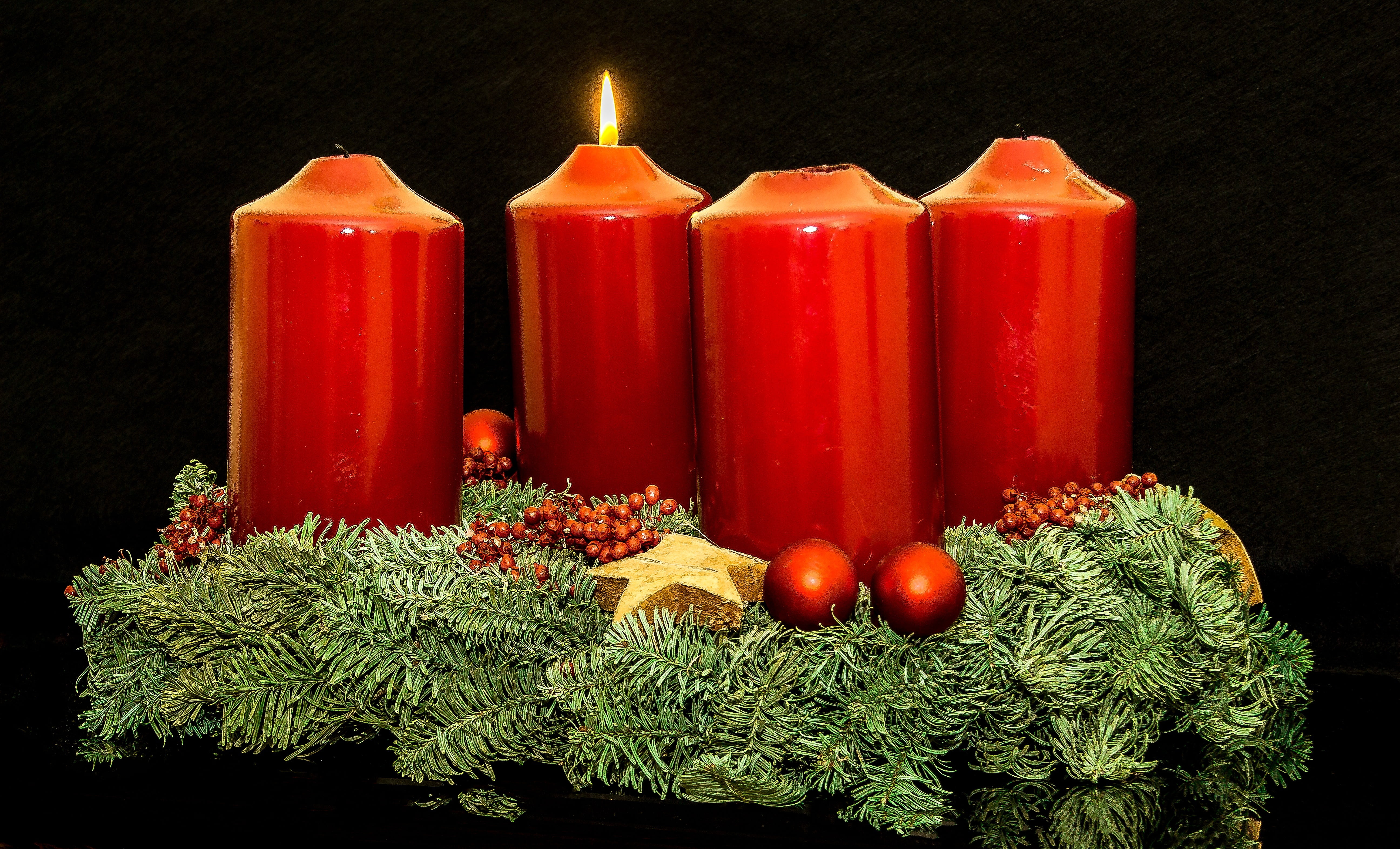 decoration, healthy eating, fruit, burning, christmas, food and drink, contemplative, first candle, candles, studio shot, advent wreath, fire - natural phenomenon, HD Wallpaper
