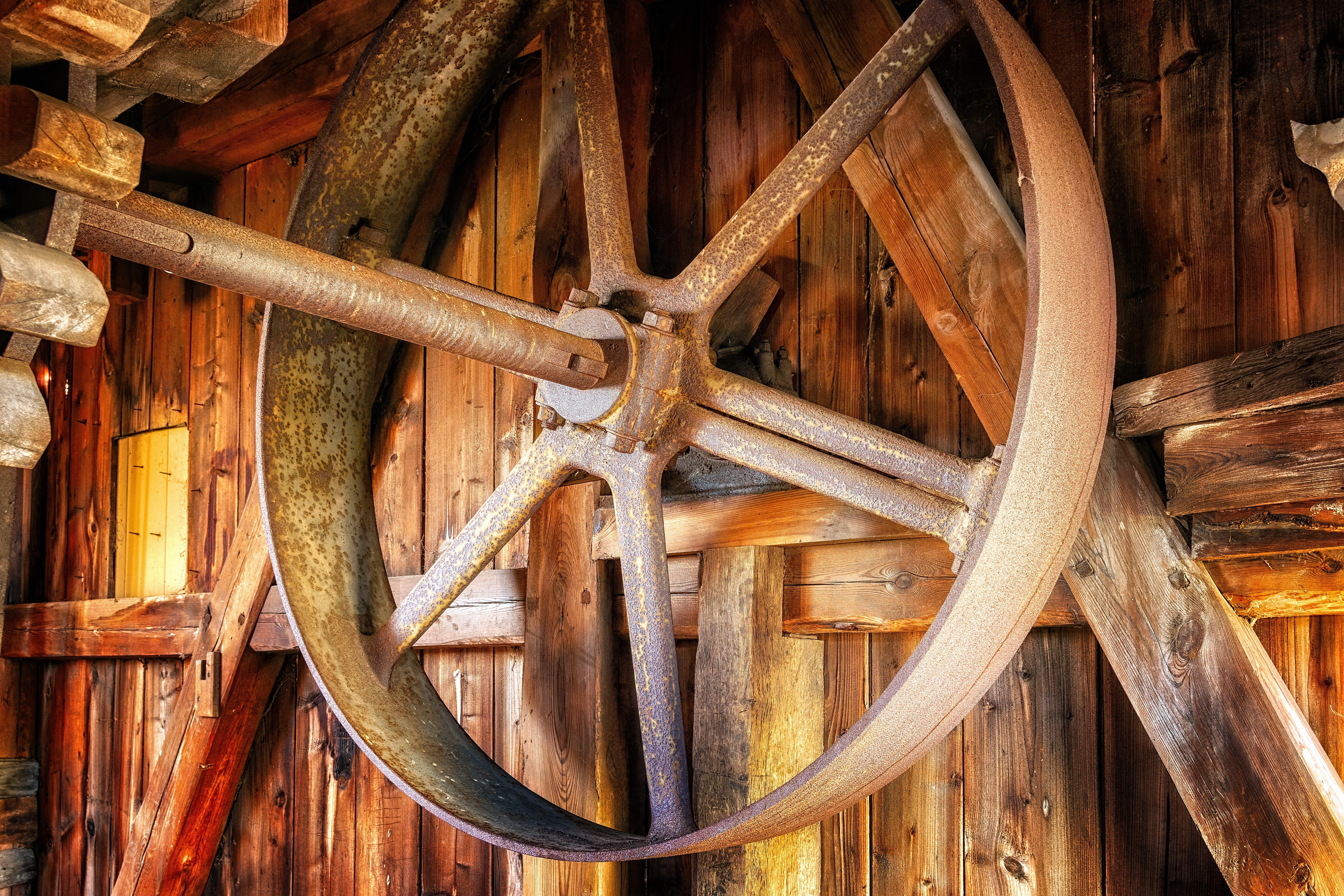 geometric shape, windmill, no people, wood, transportation, technology, nostalgia, turn, brown, mill, müller, day, wagon wheel, wheel, 5K, building, rusty, HD Wallpaper