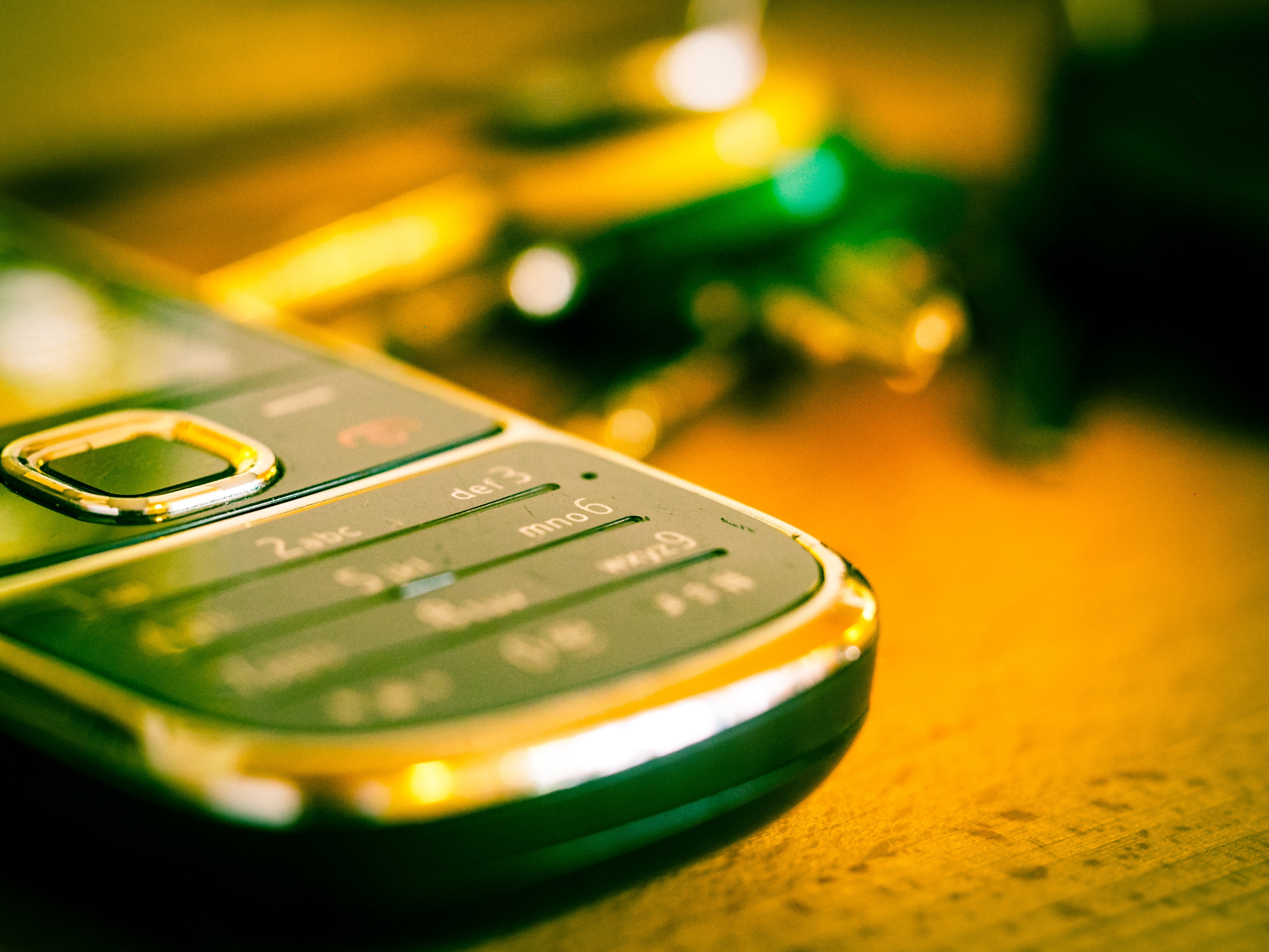 phone, indoors, no people, number, key, mobile Phone, black, close-up, wireless Technology, extreme close-up, cellphone, metal, radiotelephone, selective focus, HD Wallpaper