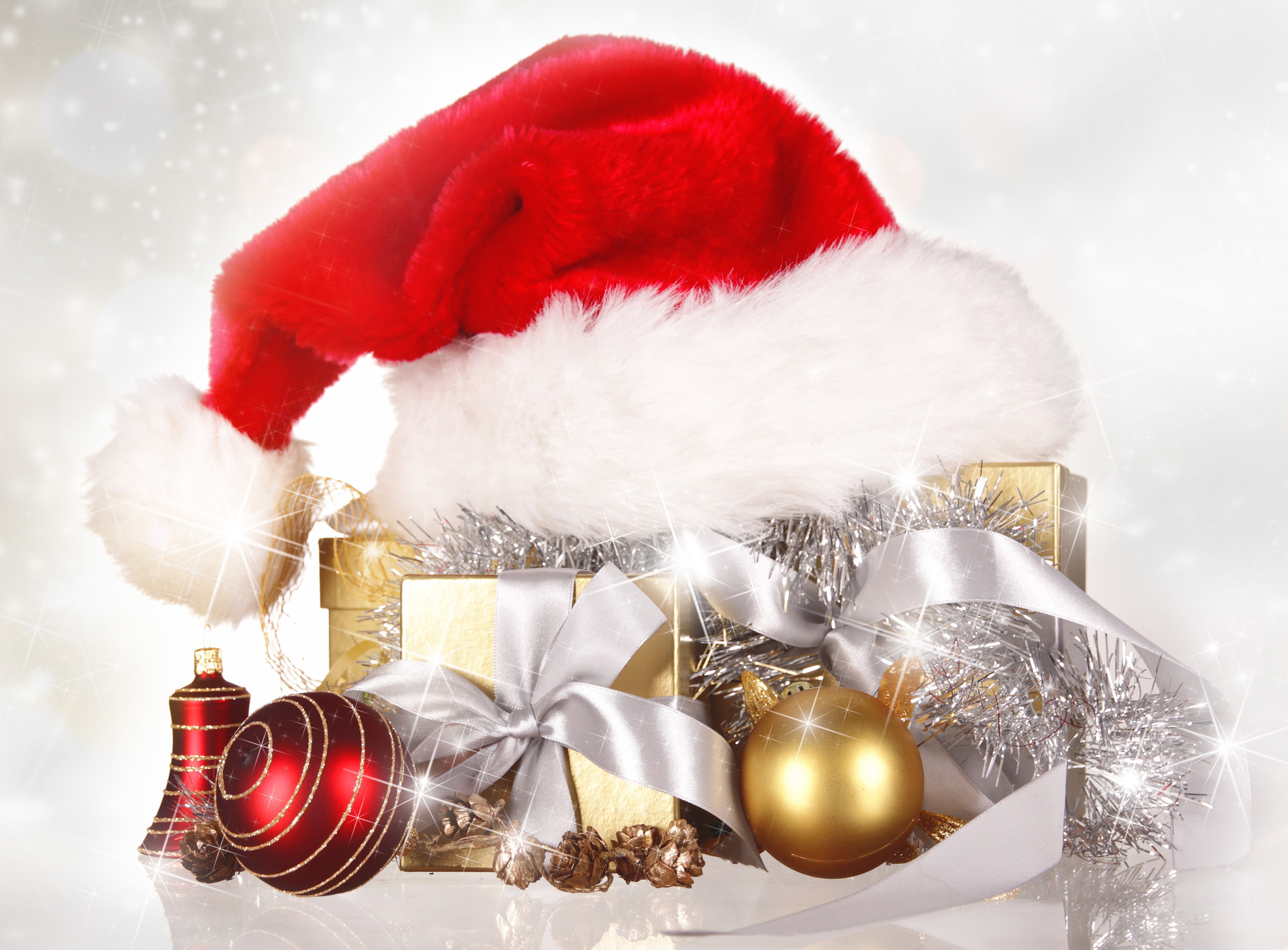tape, gold, balls, bumps, holidays, white, box, decoration, santa, toys, gifts, Christmas, hat, 5K, claus, New Year, red, HD Wallpaper