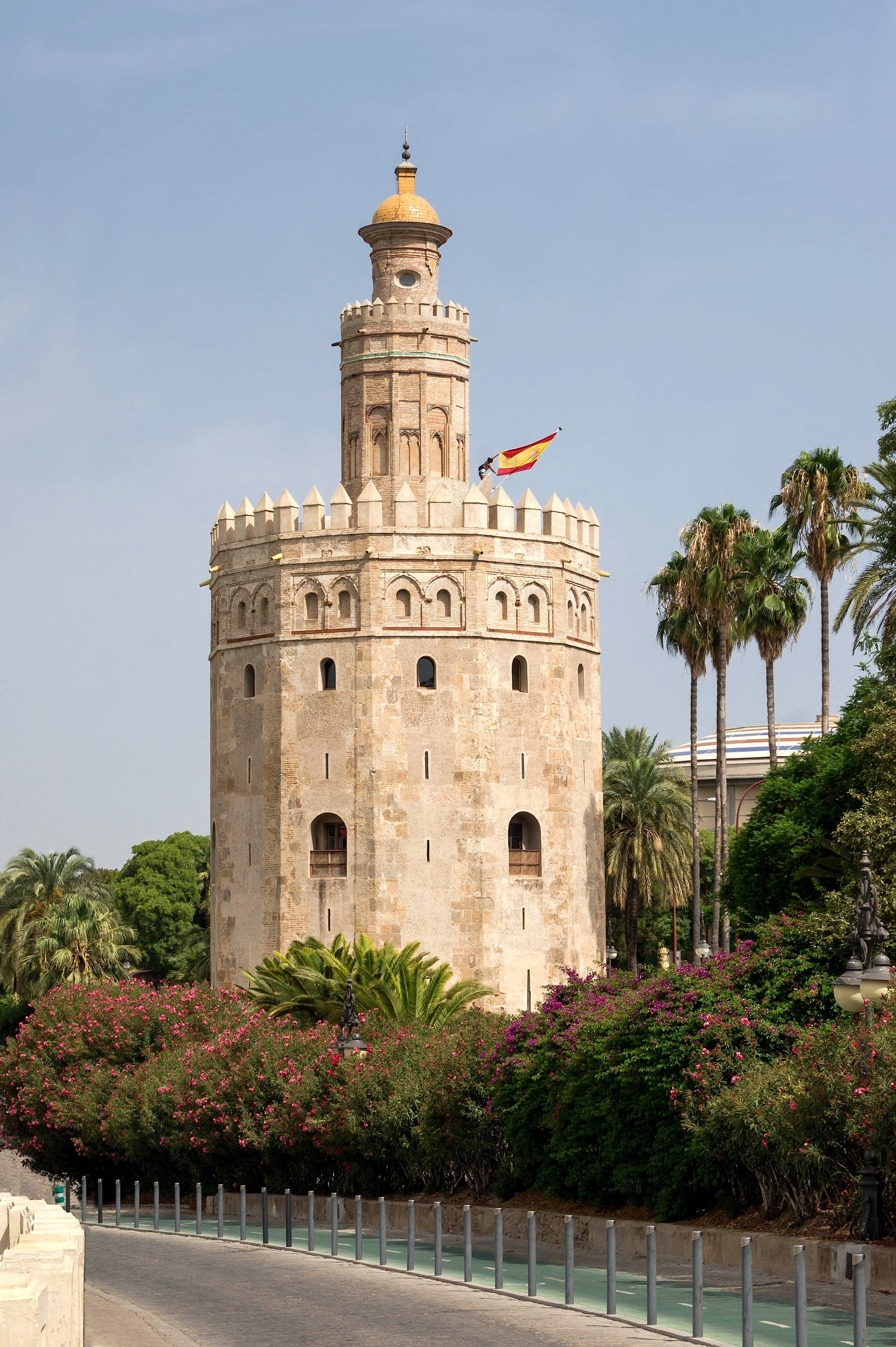 travel destinations, outdoors, trees, Palms, 2K, day, built structure, sky, tree, plant, outside, palm trees, no people, Spain, architecture, tower, city, Phone HD Wallpaper