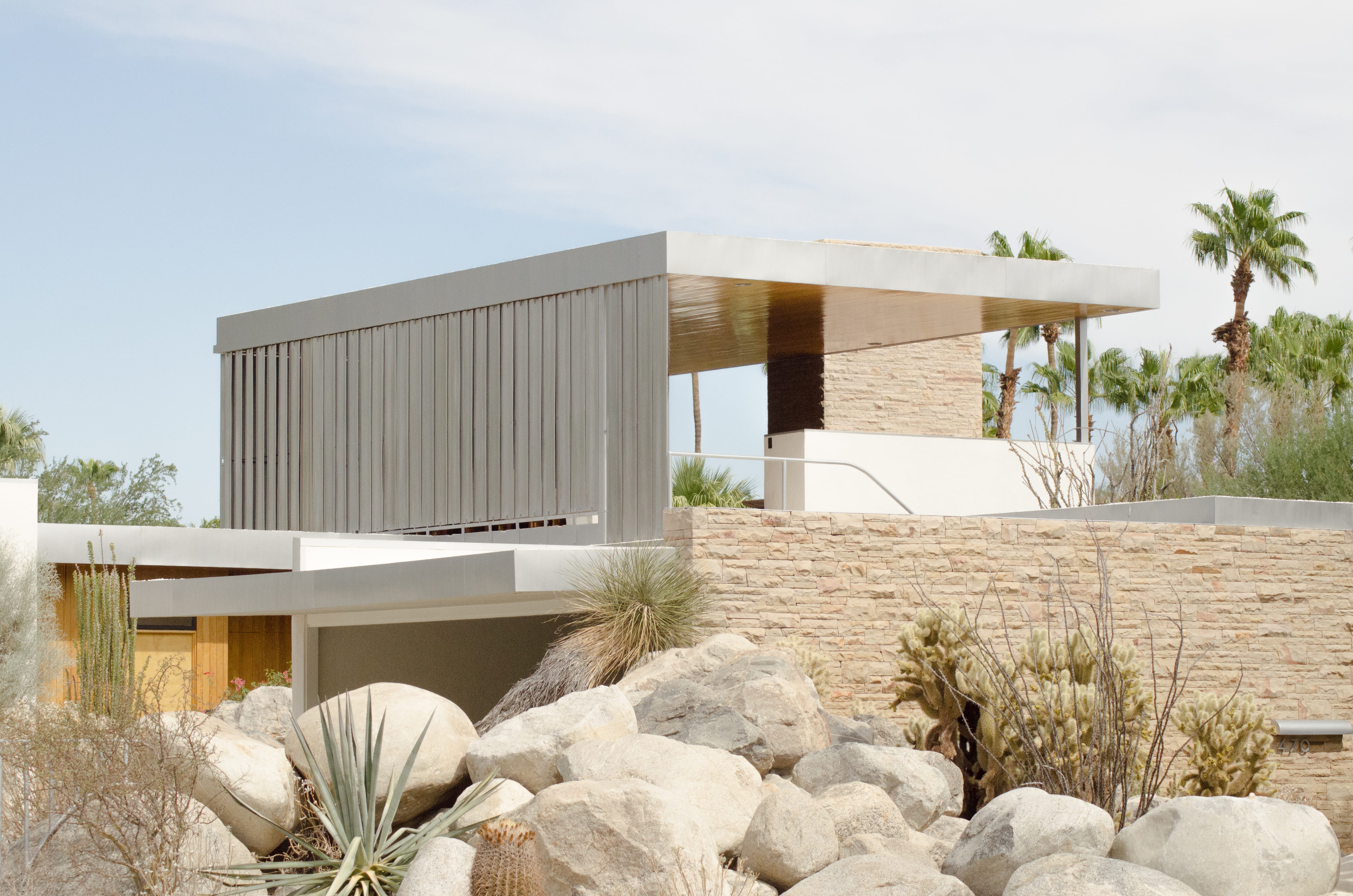 470 w vista chino, modern, building, united states, water, wealth, rock - object, architecture, solid, palm springs, outdoors, sunlight, tree, luxury, 4K, HD Wallpaper