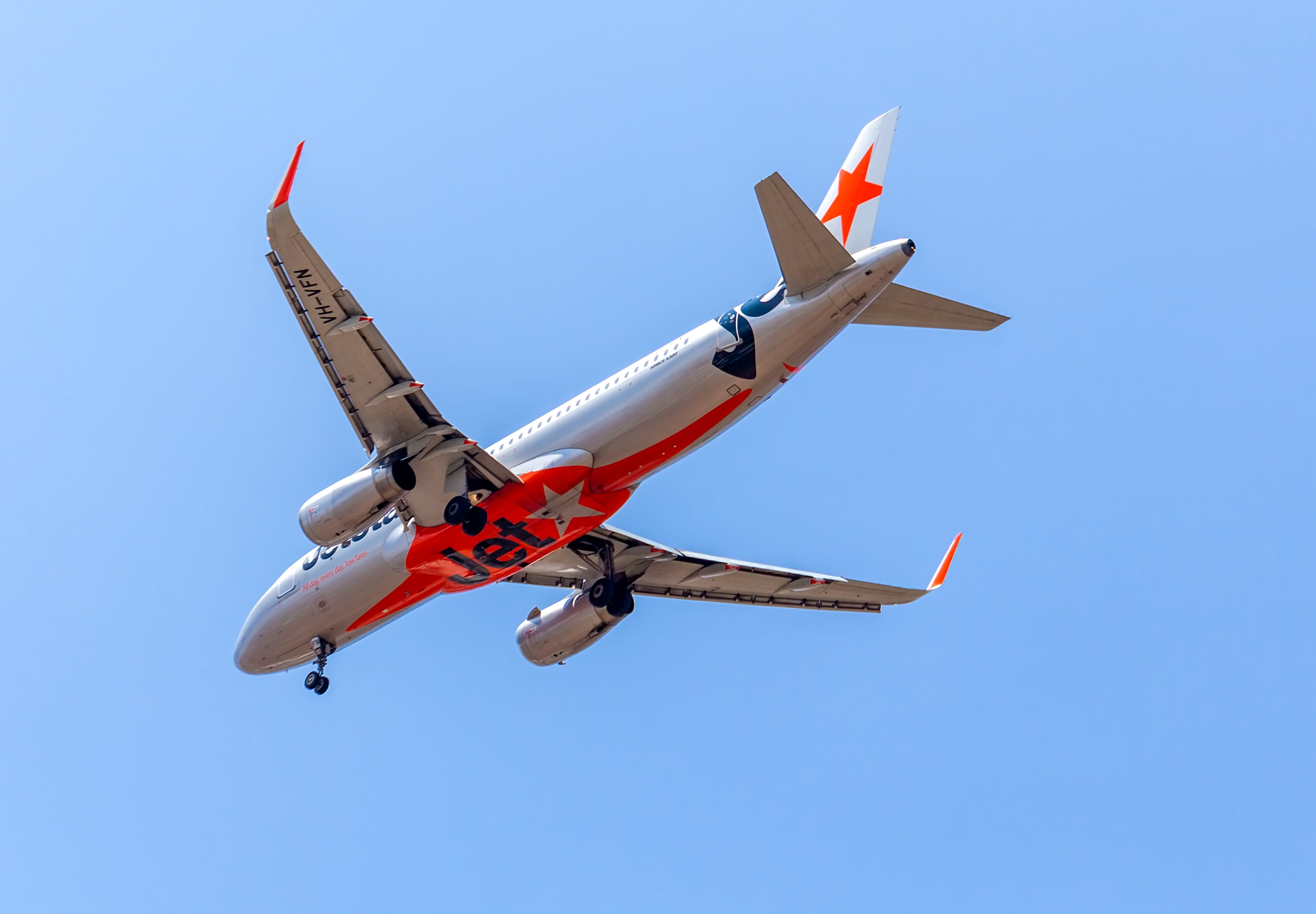 travel, outdoors, aerospace industry, clear sky, above, plane, no people, landing in townsville, engine, airways jetliner, red, mode of transportation, HD Wallpaper