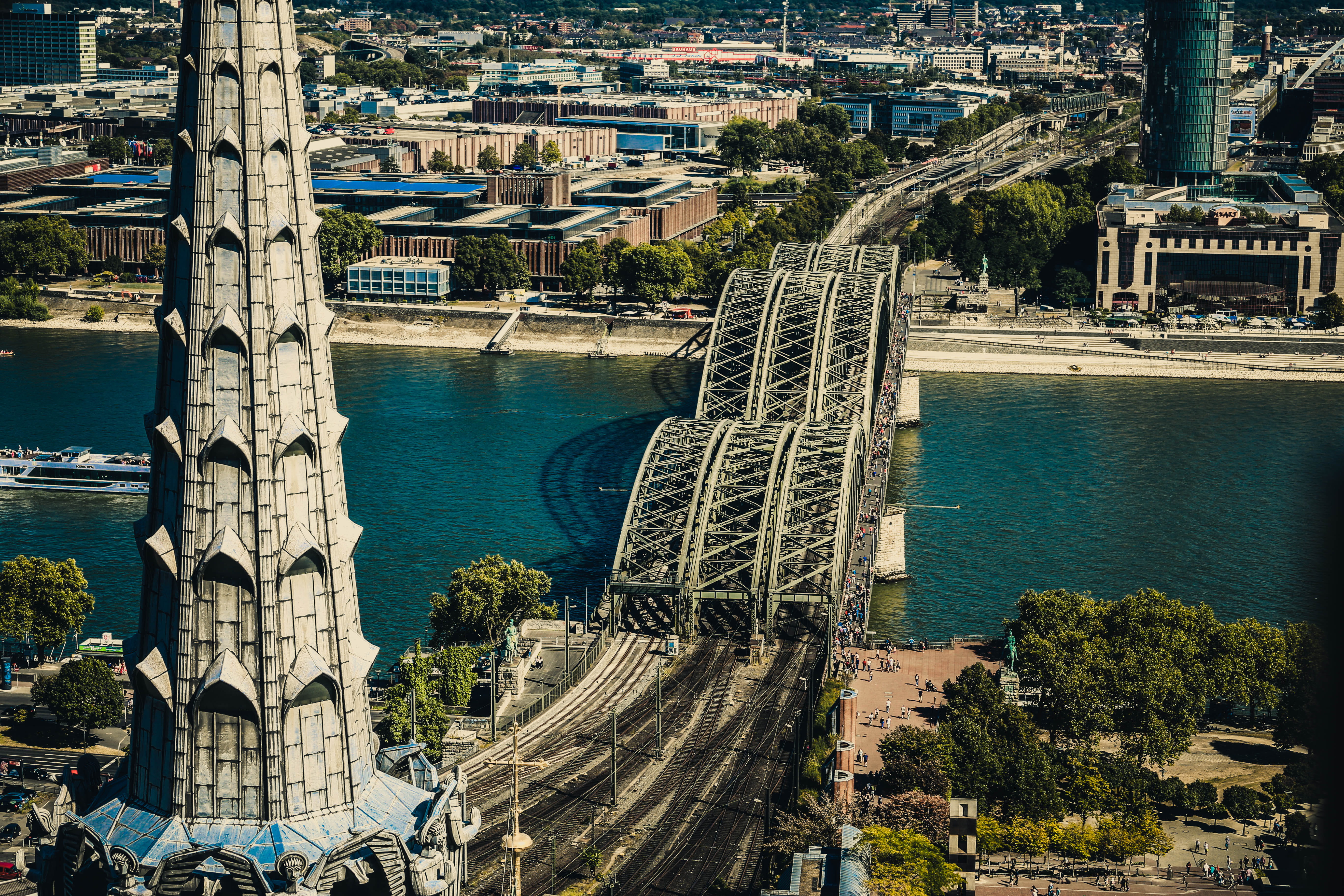 train, outdoors, cologne, bridge, bridge - man made structure, rhein, building exterior, city, built structure, skyscraper, connection, office building exterior, HD Wallpaper