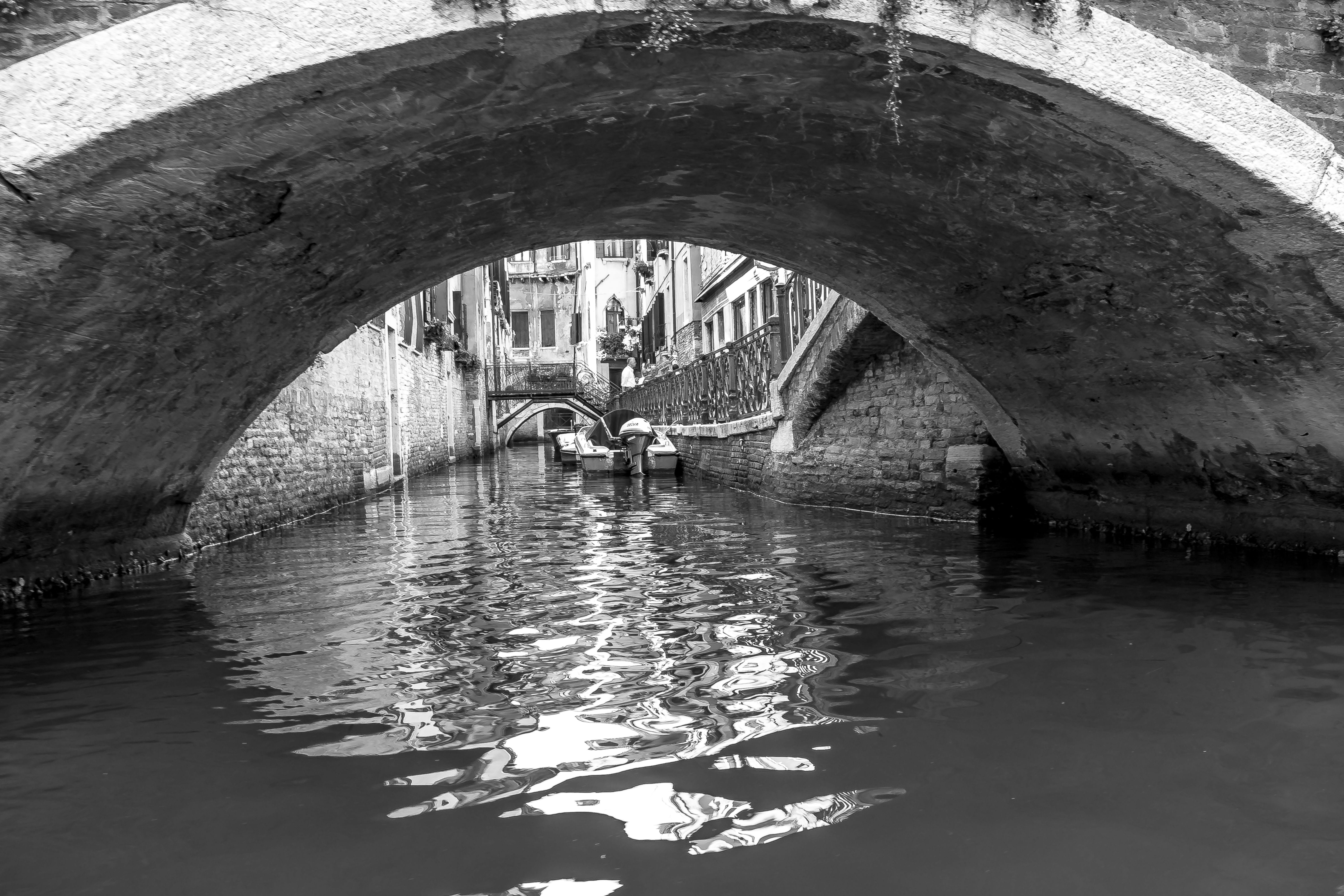 canal, arch, channel, architecture, monument, grand, black, day, the basilica, gondolas, bw, balcony, connection, houses, outdoors, bridge, arch bridge, HD Wallpaper
