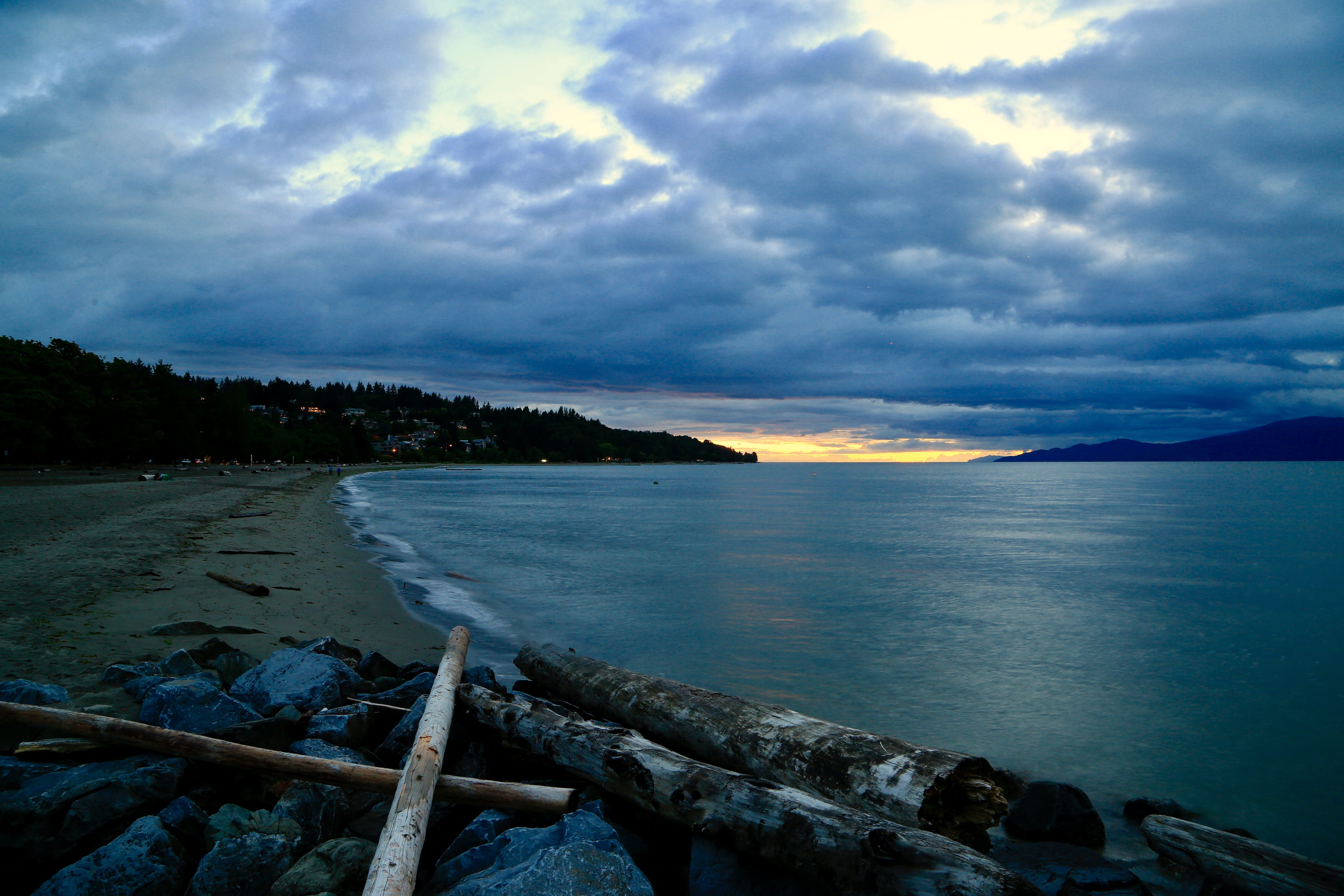shore, scenics - nature, blue, spanish banks beach, english bay, vancouver, beauty in nature, outdoors, evening, mountain, nature, water, clouds, rock, HD Wallpaper