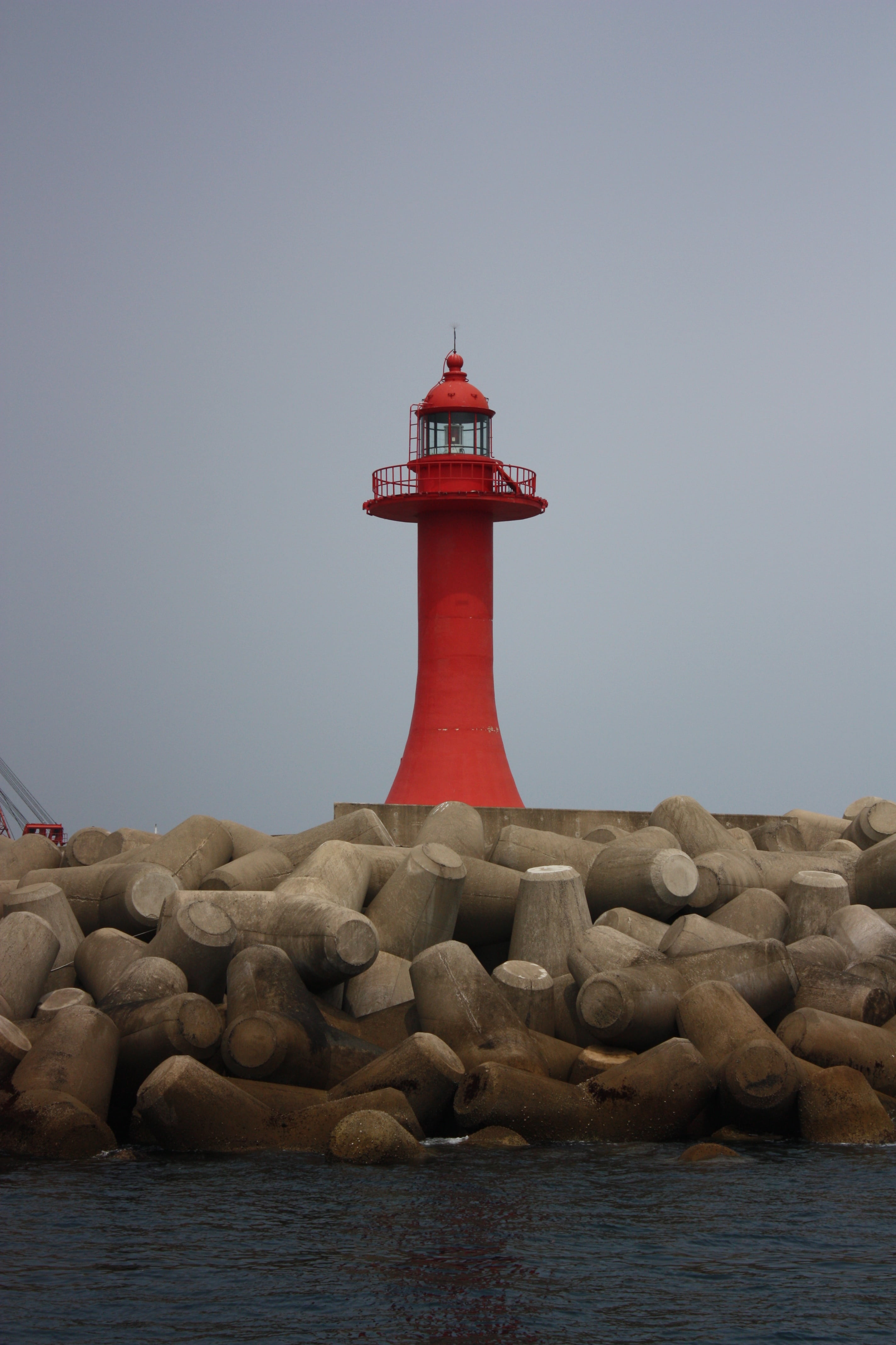 sea, nature, safety, rock, 4K, lighthouse, architecture, building exterior, security, water, tower, built structure, protection, rock - object, no people, Phone HD Wallpaper