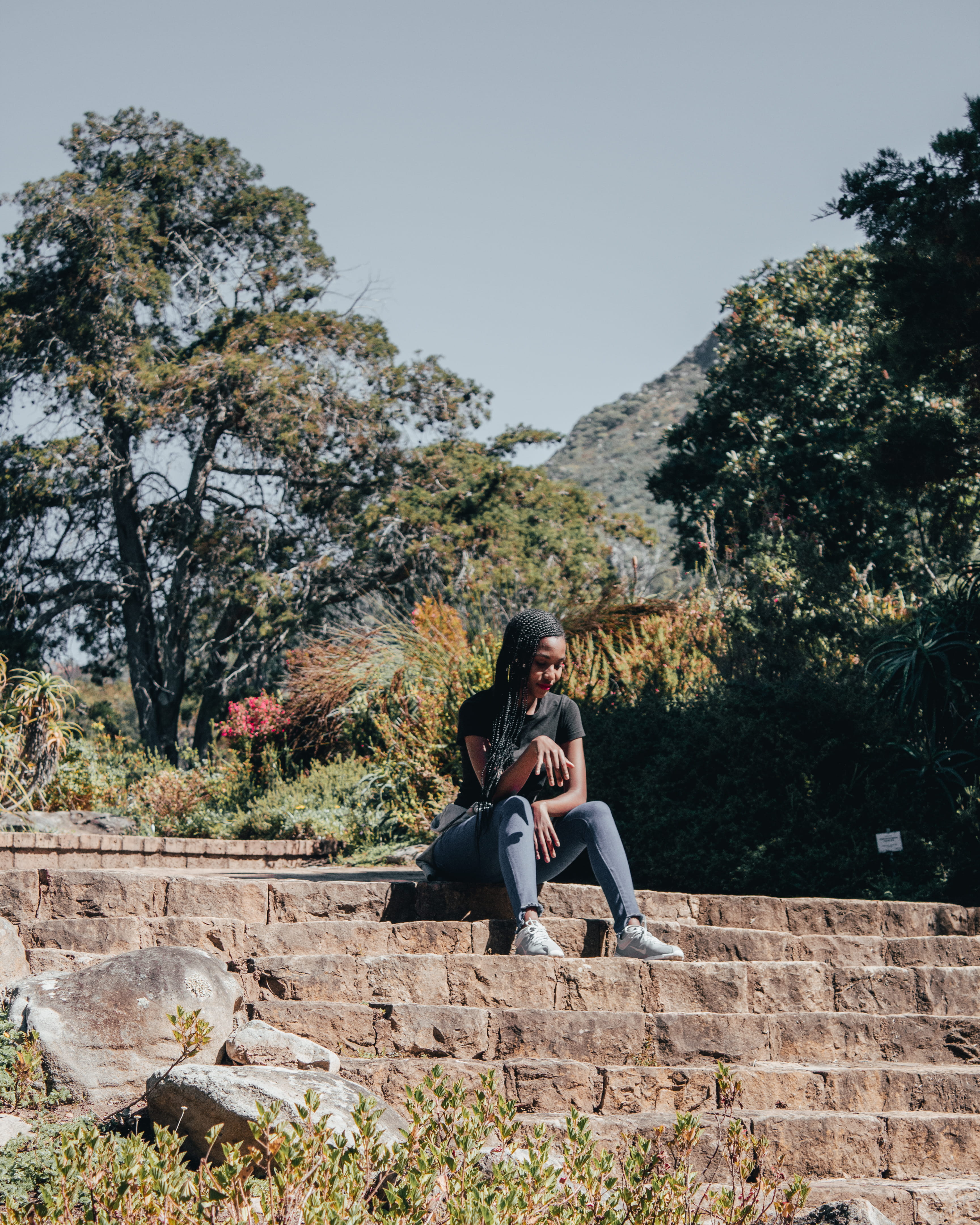 two people, grey, rock, woman, adult, young men, bench, trees, full length, women, plant, outdoors, 4K, south africa, person, dirt road, solid, road, leisure activities, Phone HD Wallpaper