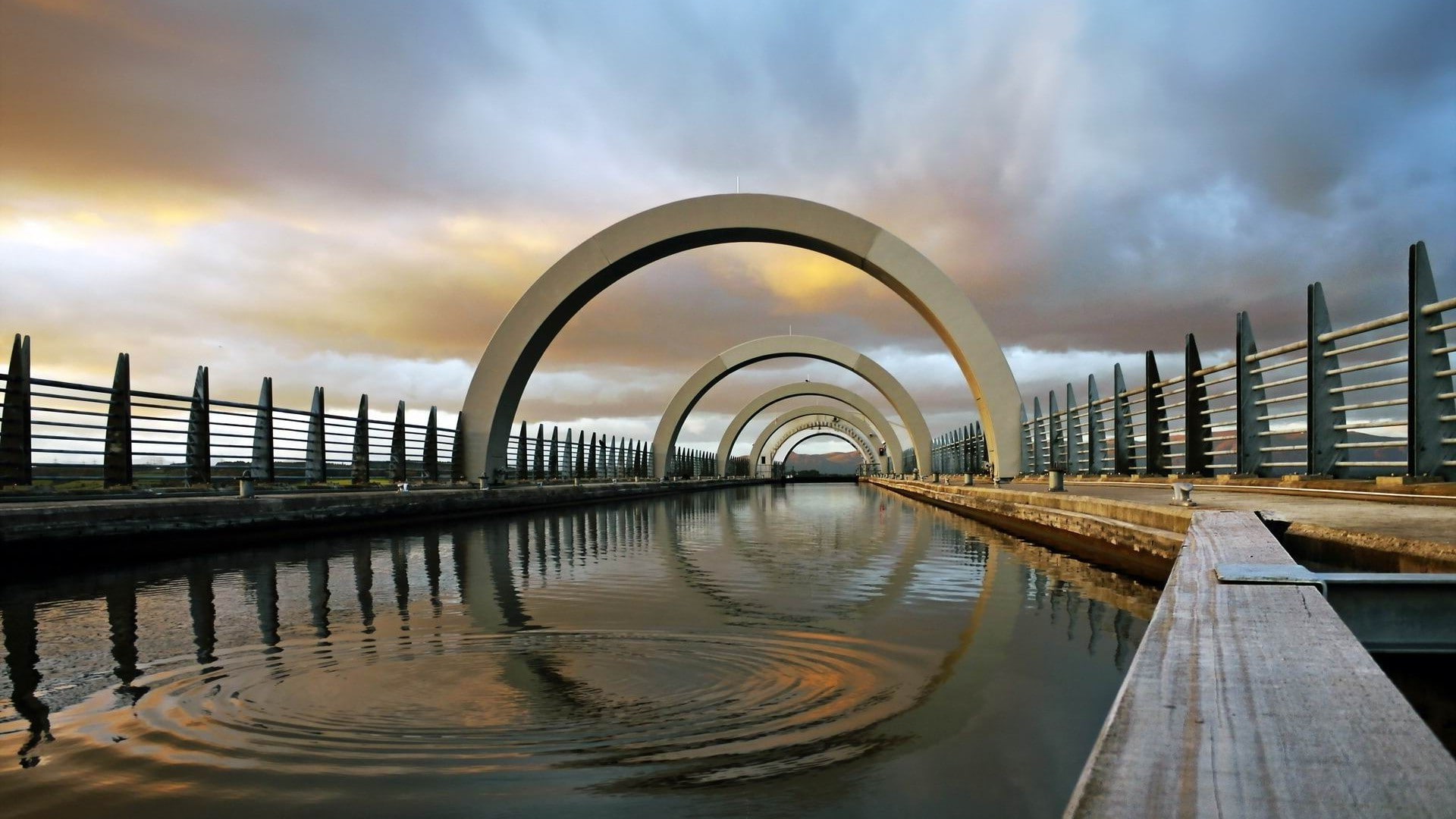 architecture, reflection, Scotland, water, Ripples, clouds, Falkirk Wheel, UK, fence, Canal, Arch, Wheels, 1080P, HD Wallpaper