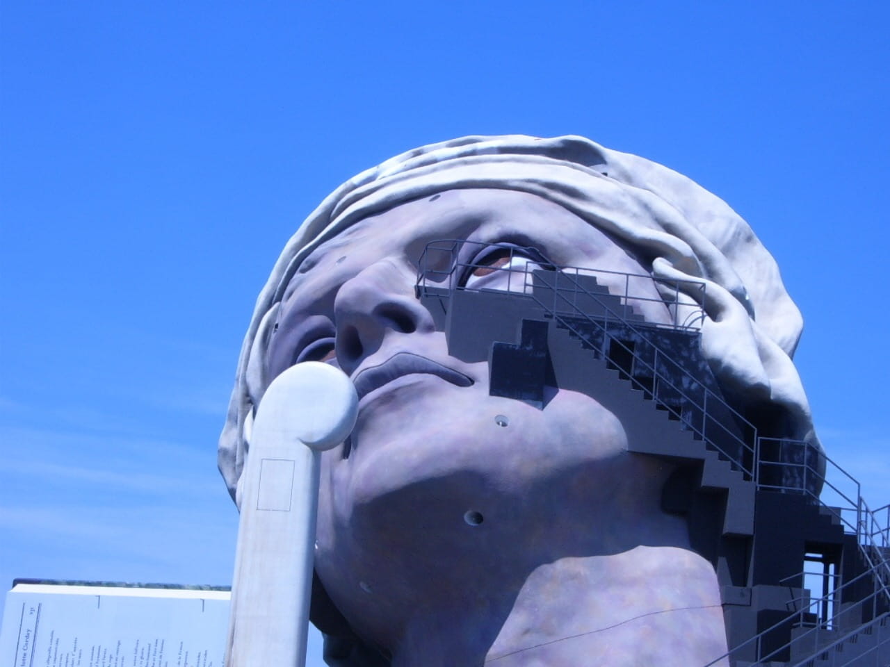 architecture, figure, Face, Statue, day, low angle view, building exterior, city, architecture And Buildings, clear sky, metal, built structure, no people, HD Wallpaper