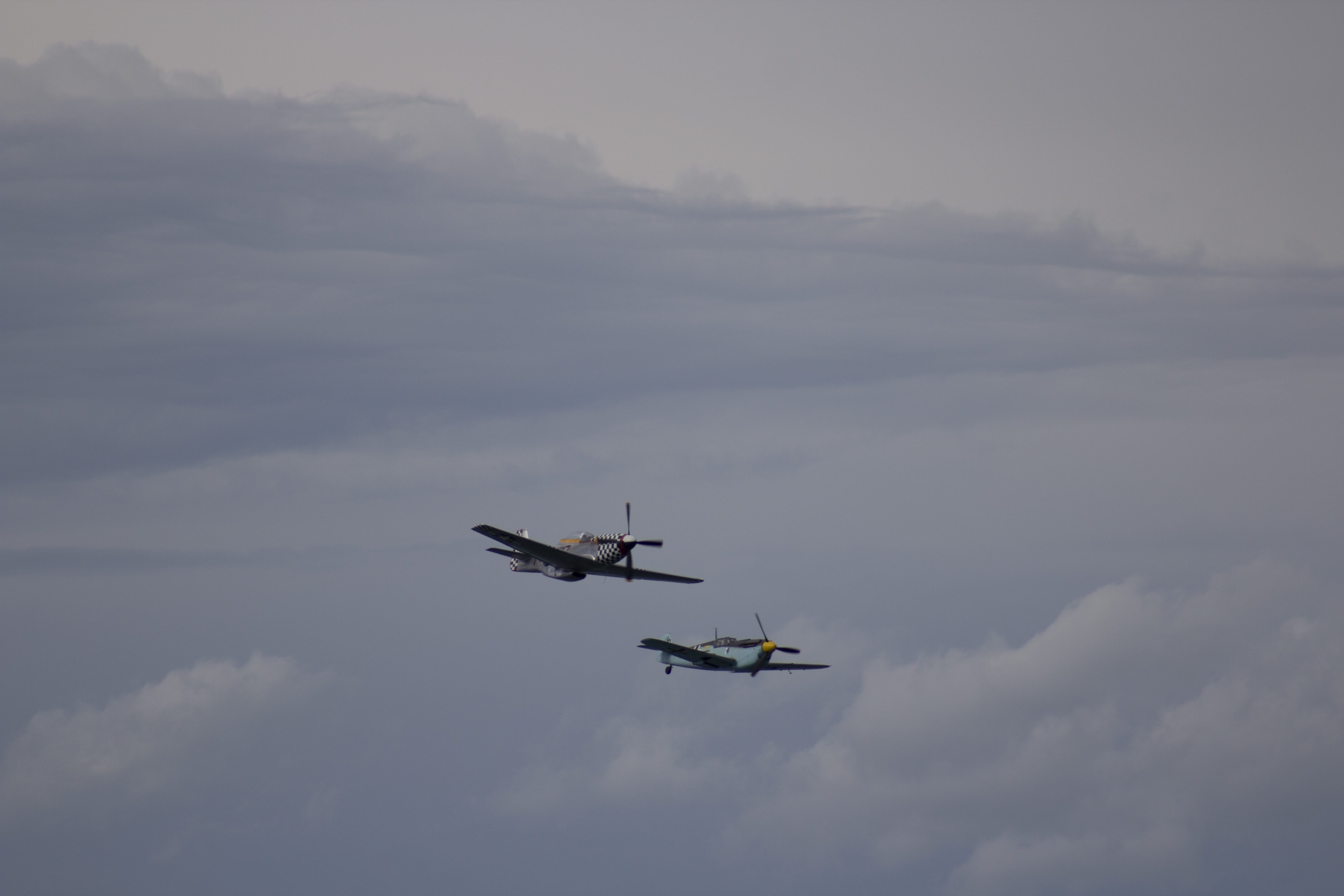 war, propeller, on the move, historically, outdoors, 5K, airplane, warplane, mid-air, transportation, military airplane, old, world war ii, fighter plane, HD Wallpaper